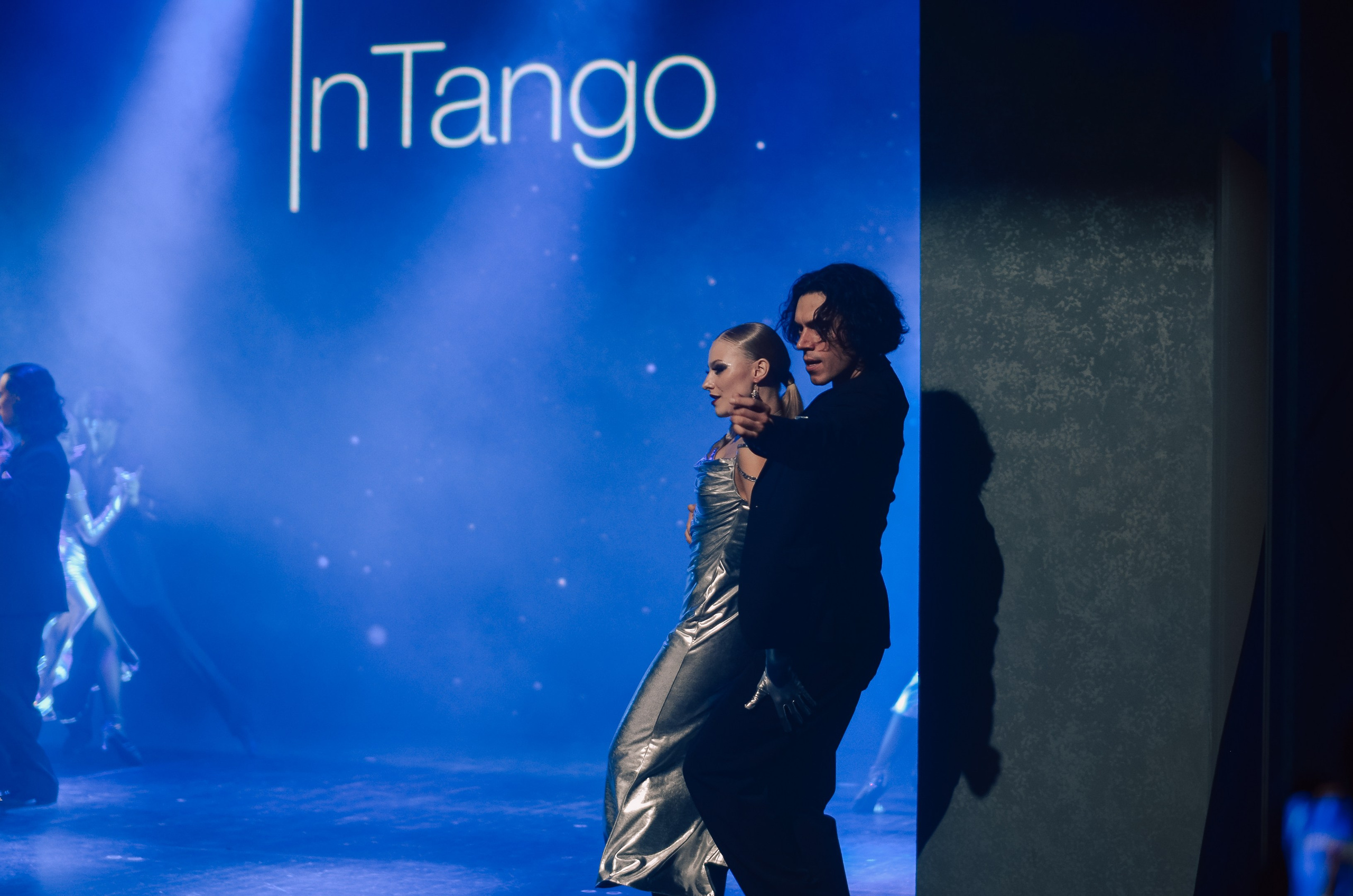 Фоторепортаж танцевального мероприятия. Денисова Аля — фотограф для парных съемок и индивидуальных историй в Барнауле