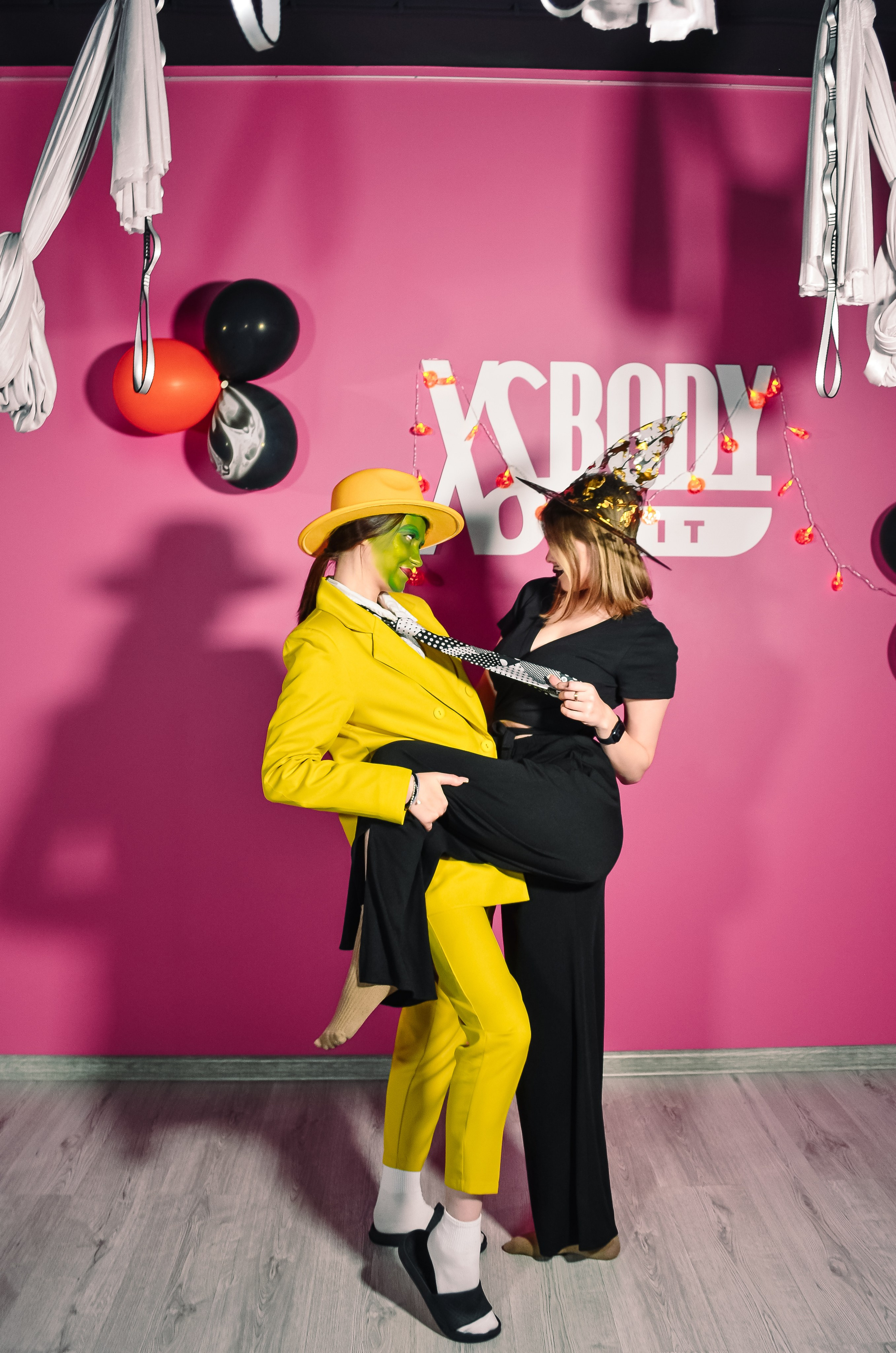 Фоторепортаж мероприятия в фитнес-клубе. Денисова Аля — фотограф для парных съемок и индивидуальных историй в Барнауле