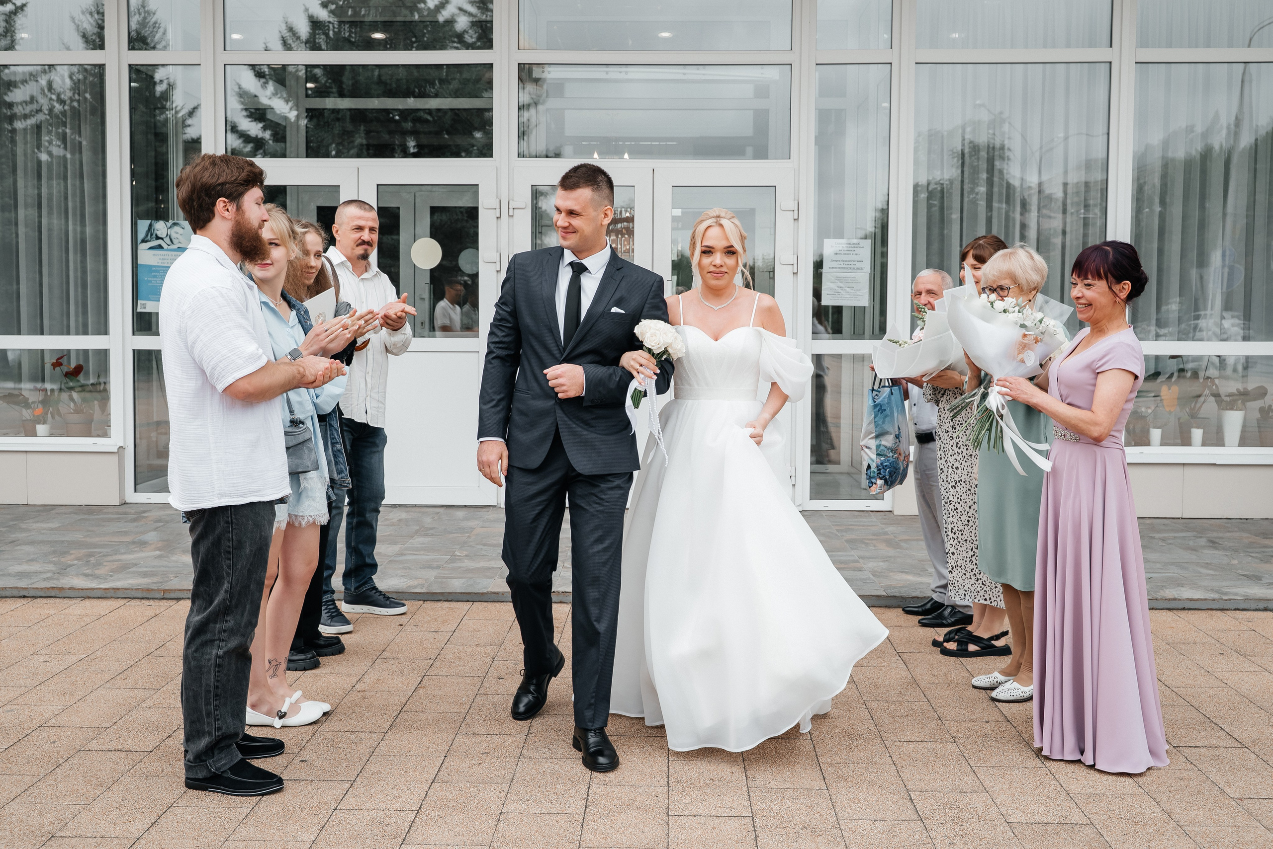 Свадьбы: ЗАГС. Фотограф Вероника Чермных