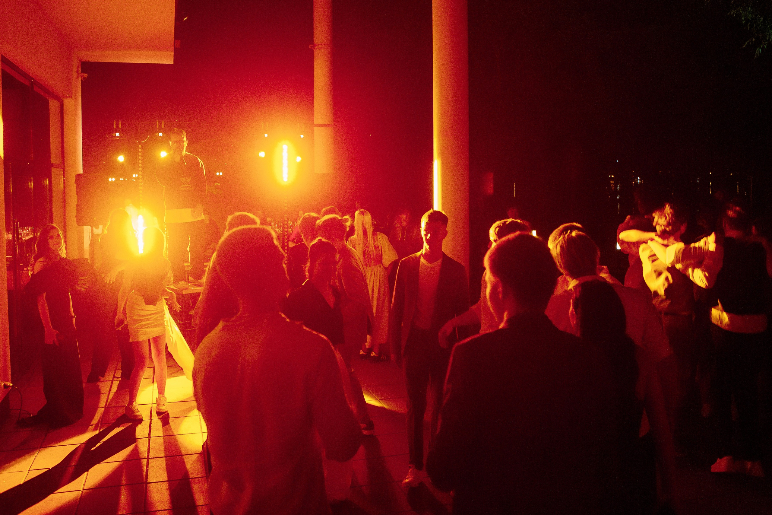 Выпускной Гимназия 12 2024 OpenHouse. Свадебный и портретный Фотограф в Липецке Дмитрий Котюков