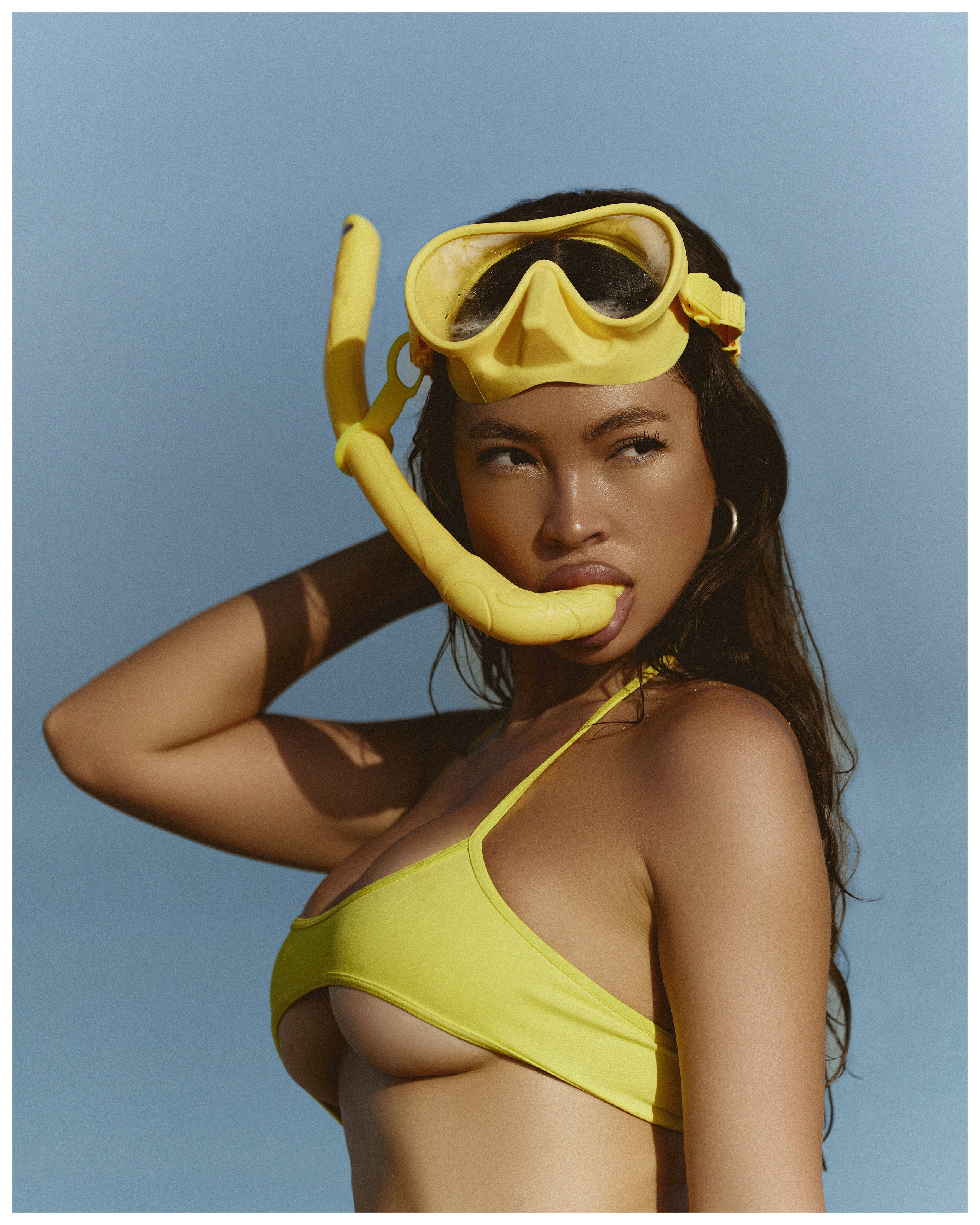 Aziza. NOIZOMAX Художественный фотограф в Дубай