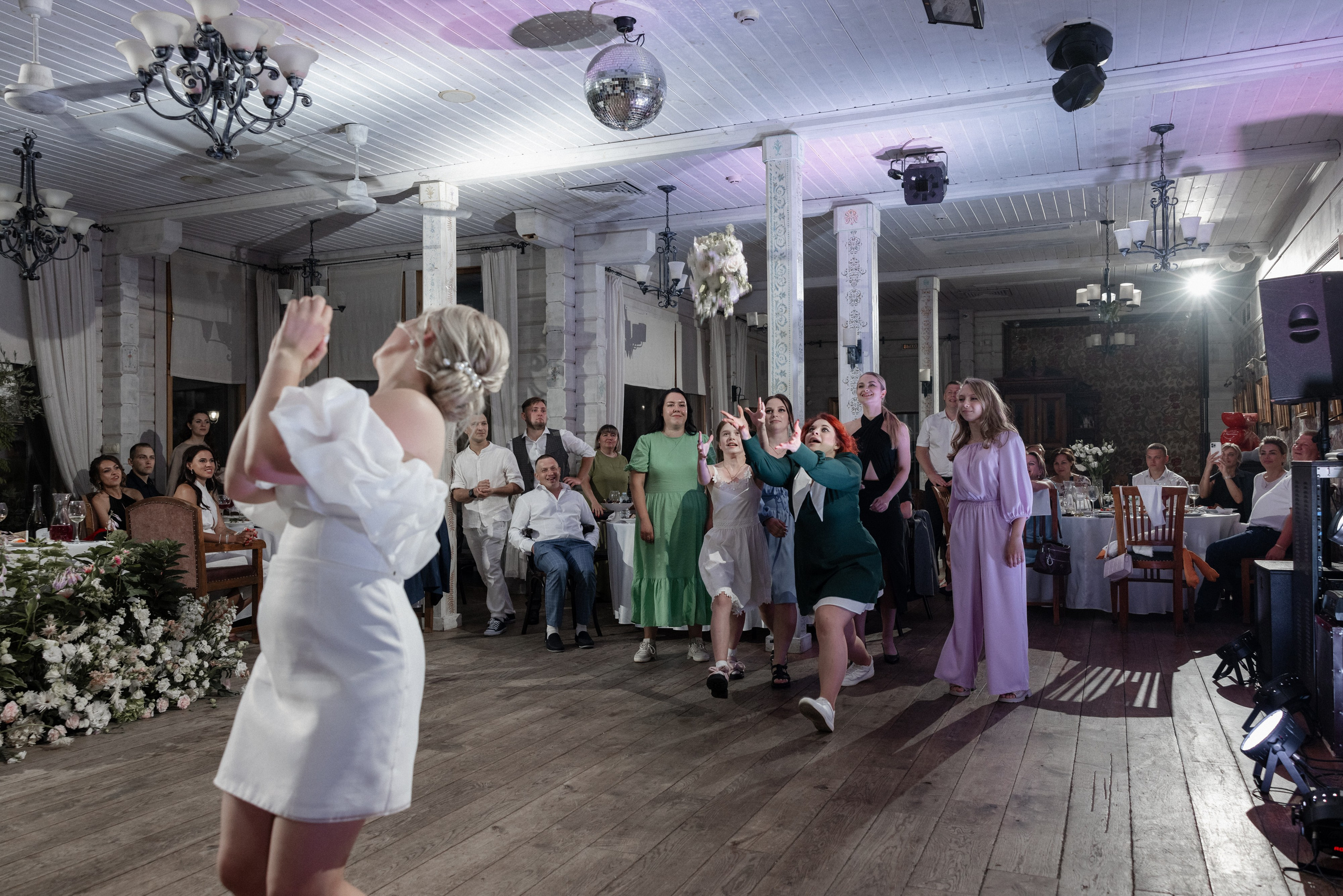 Свадебная фотосессия в Дёмино