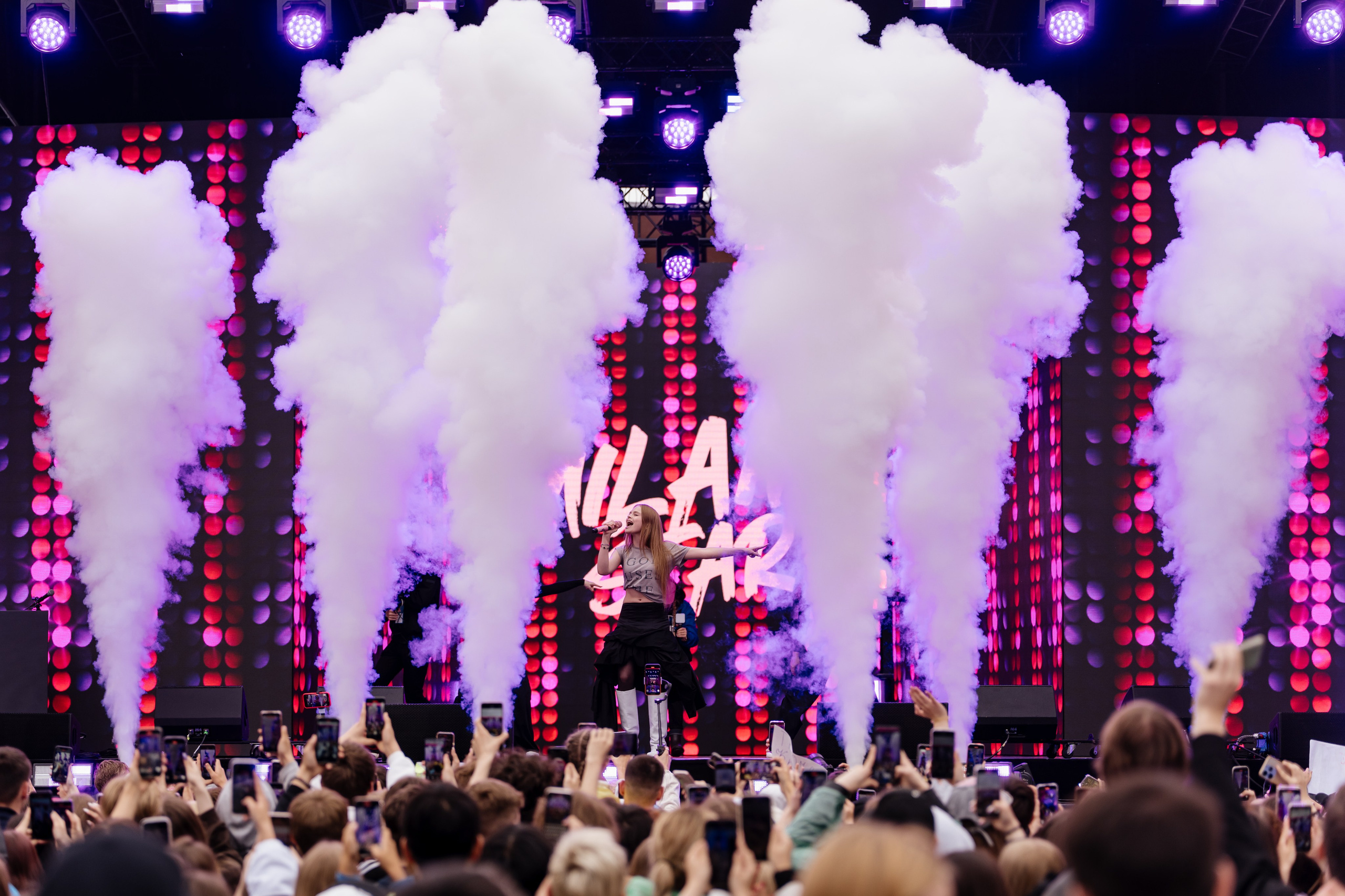 VK FEST Инфлюенсеры. Андрей Сухинин репортажный свадебный фотограф Санкт-Петербург