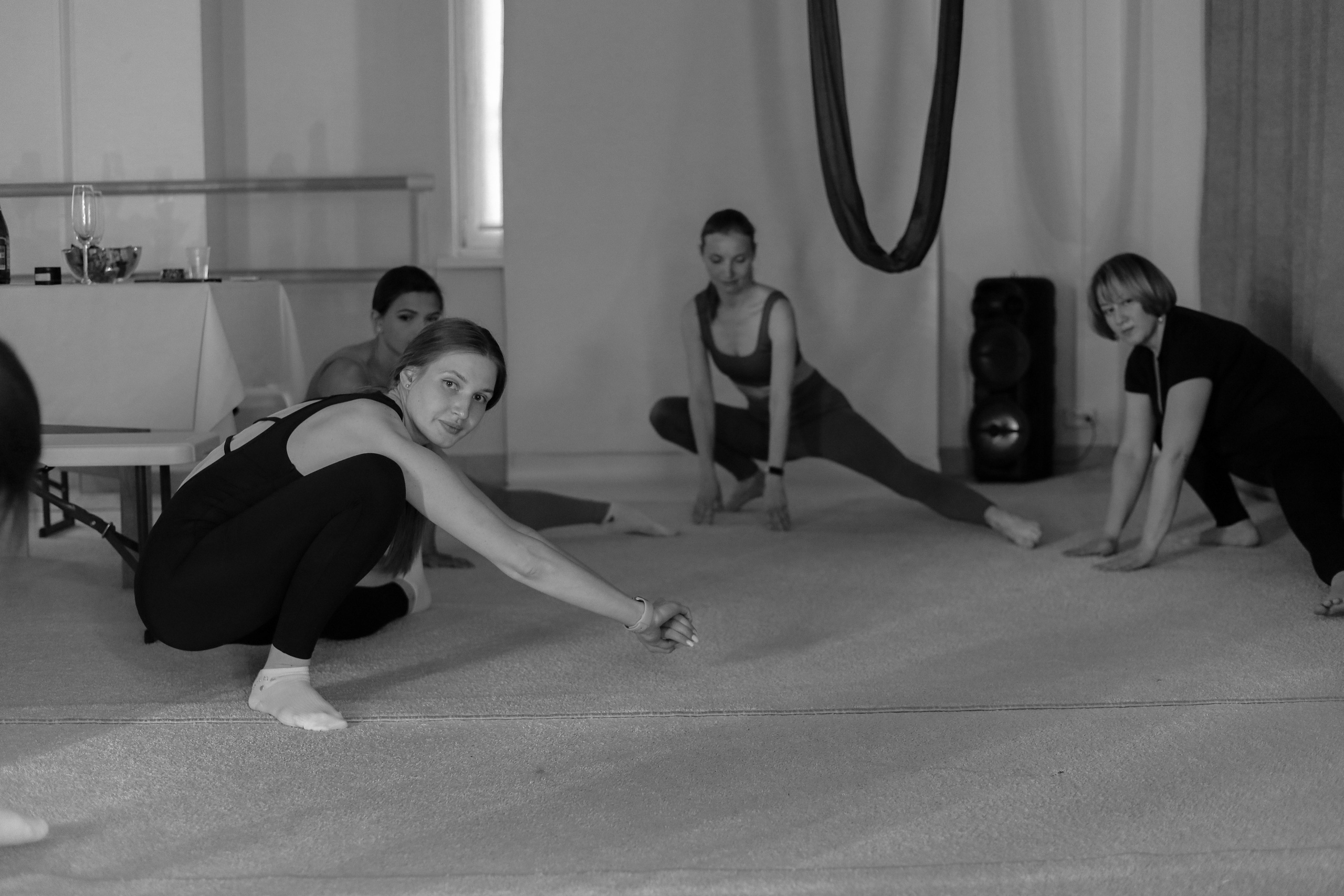 Арт-терапия + аэройога. Фотограф Надршина Лилия