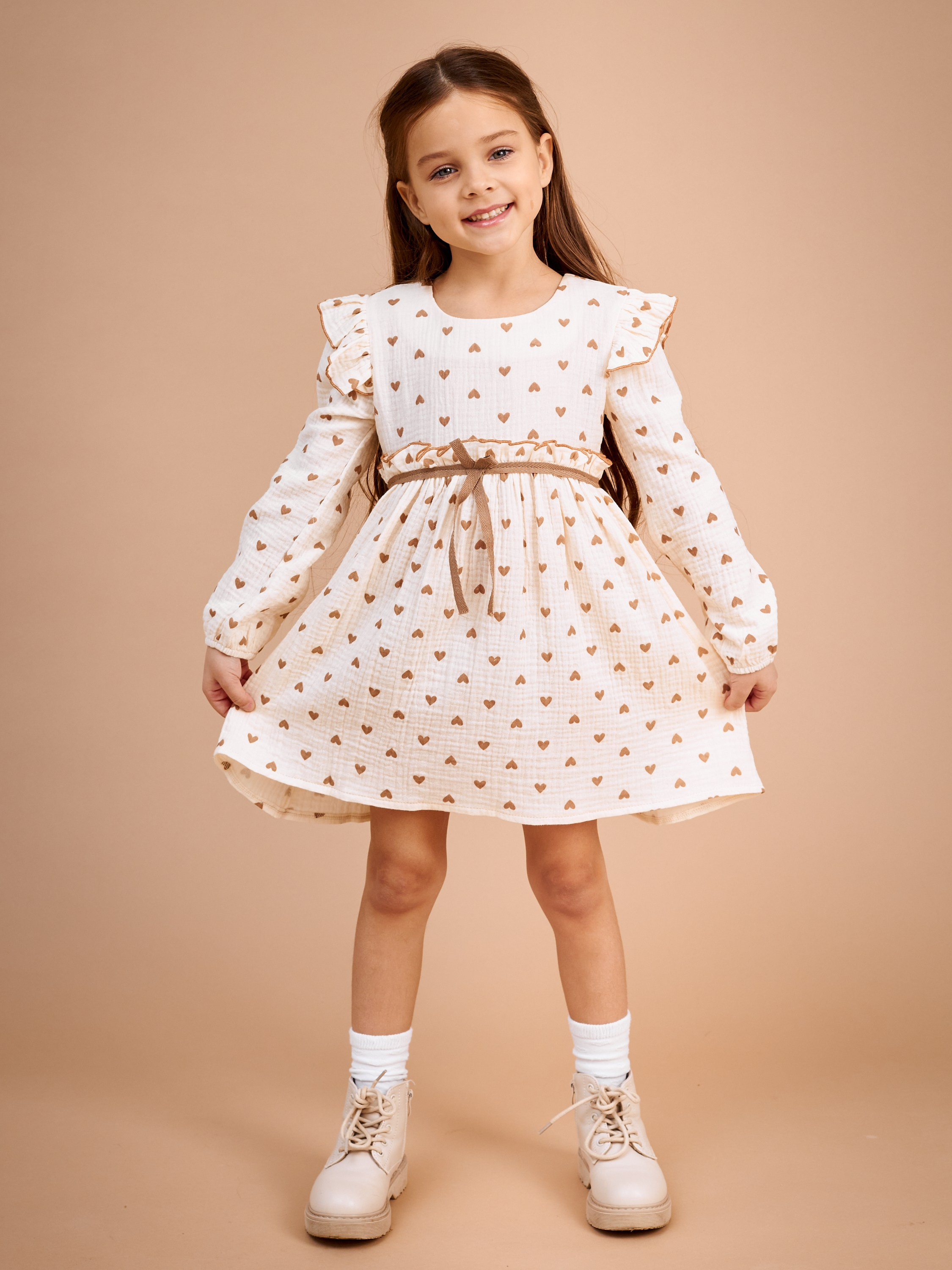 Фотосъемка платьев для девочек Екатеринбург Wildberries ВБ Ozon Озон фотосессия детей Екб заказать цена фотосъемка товара WB детское платье. Фотограф Екатеринбург Анастасия Жерновская | Маркетплейсы и нейрофото