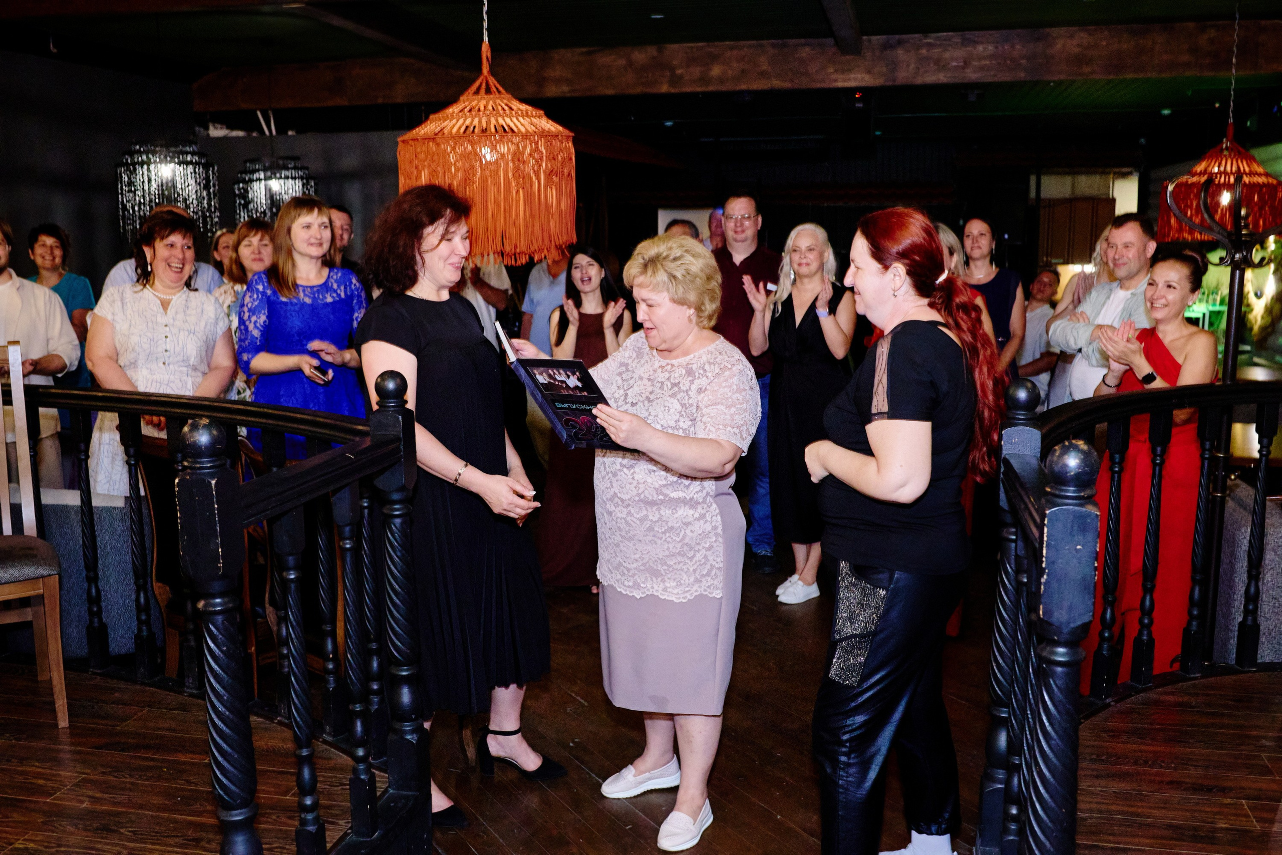 Выпускной 35 Сош. Фотограф Выпускные альбомы Таганрог Сергей Коробченко