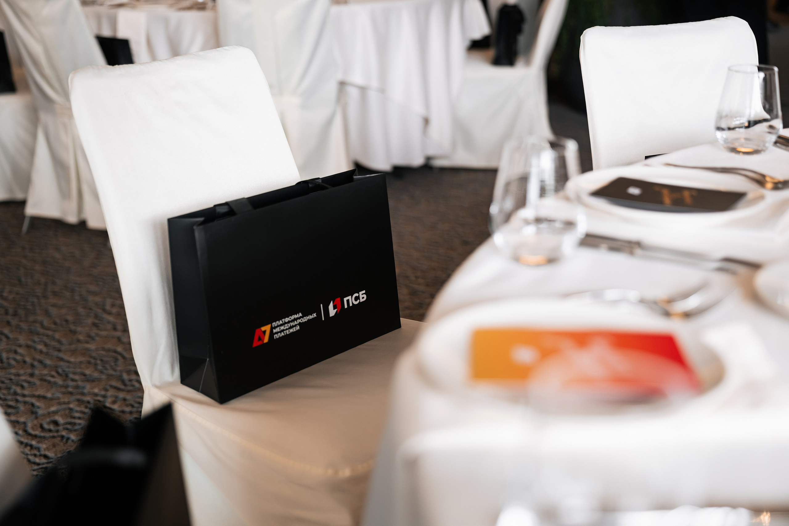 Бизнес-завтрак А7 в ресторане 10Ten