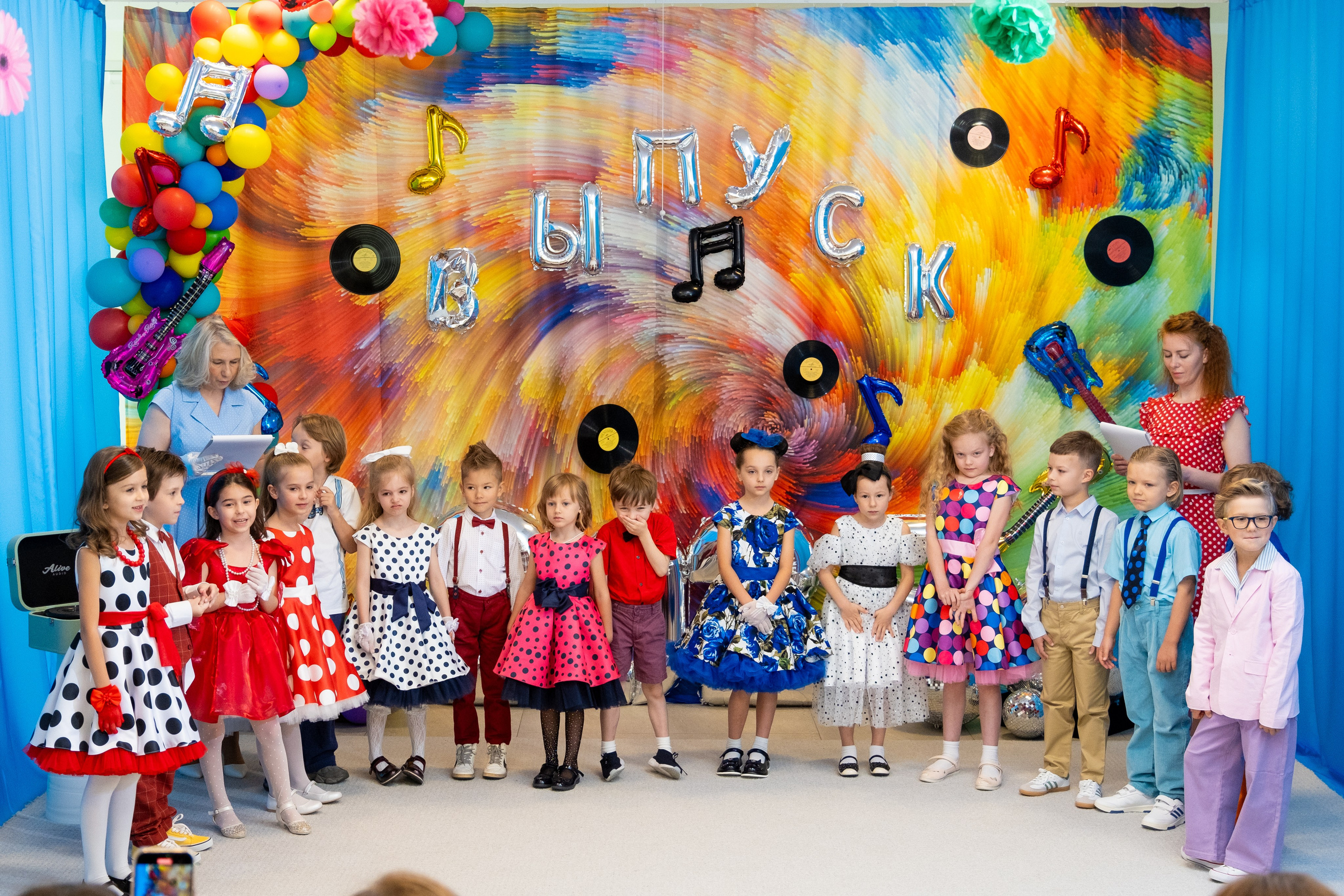 Выпускной. Профессиональный фотограф в Москве и Одинцово Родика Архип
