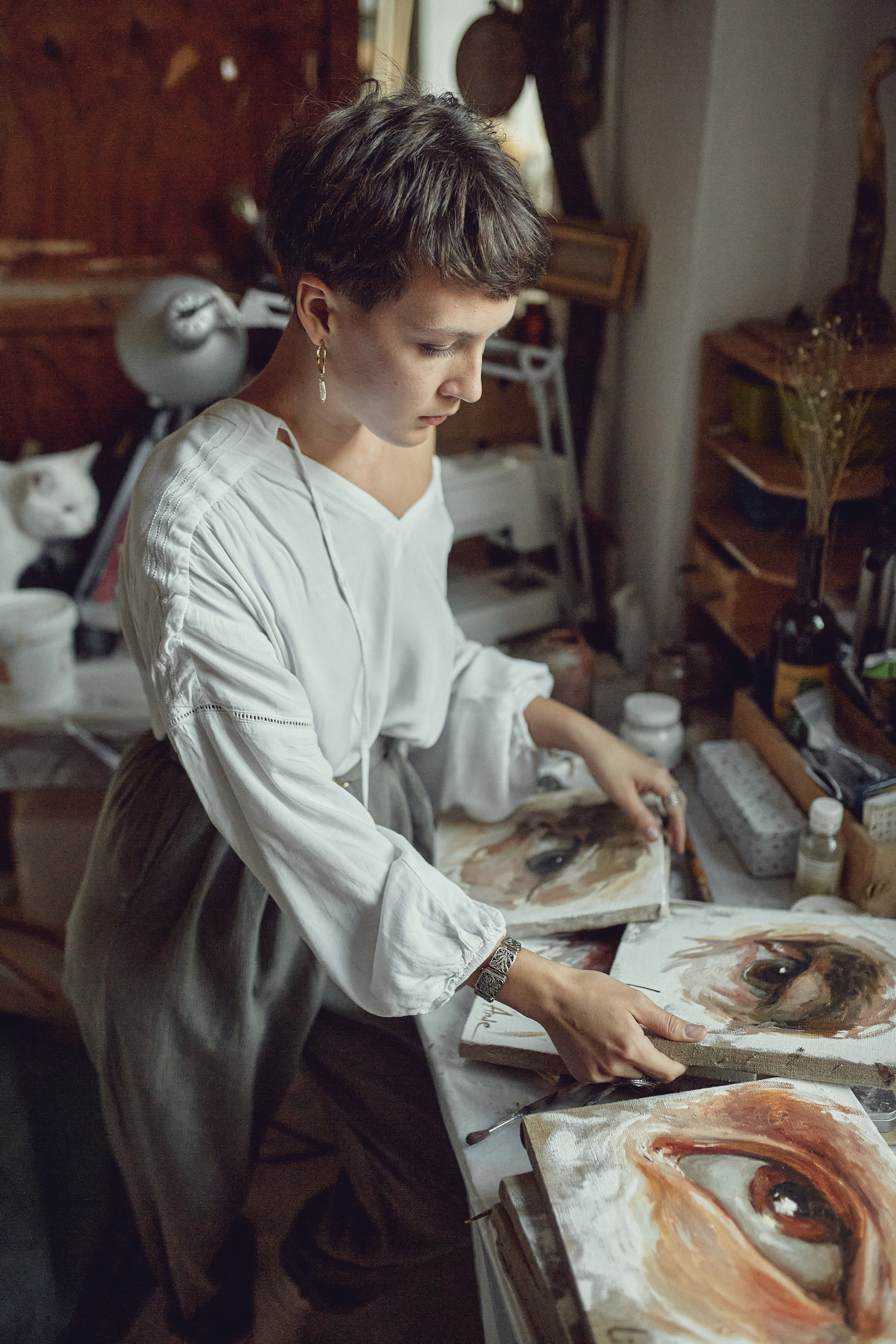 Съёмка в мастерской художника Лиды Железняк