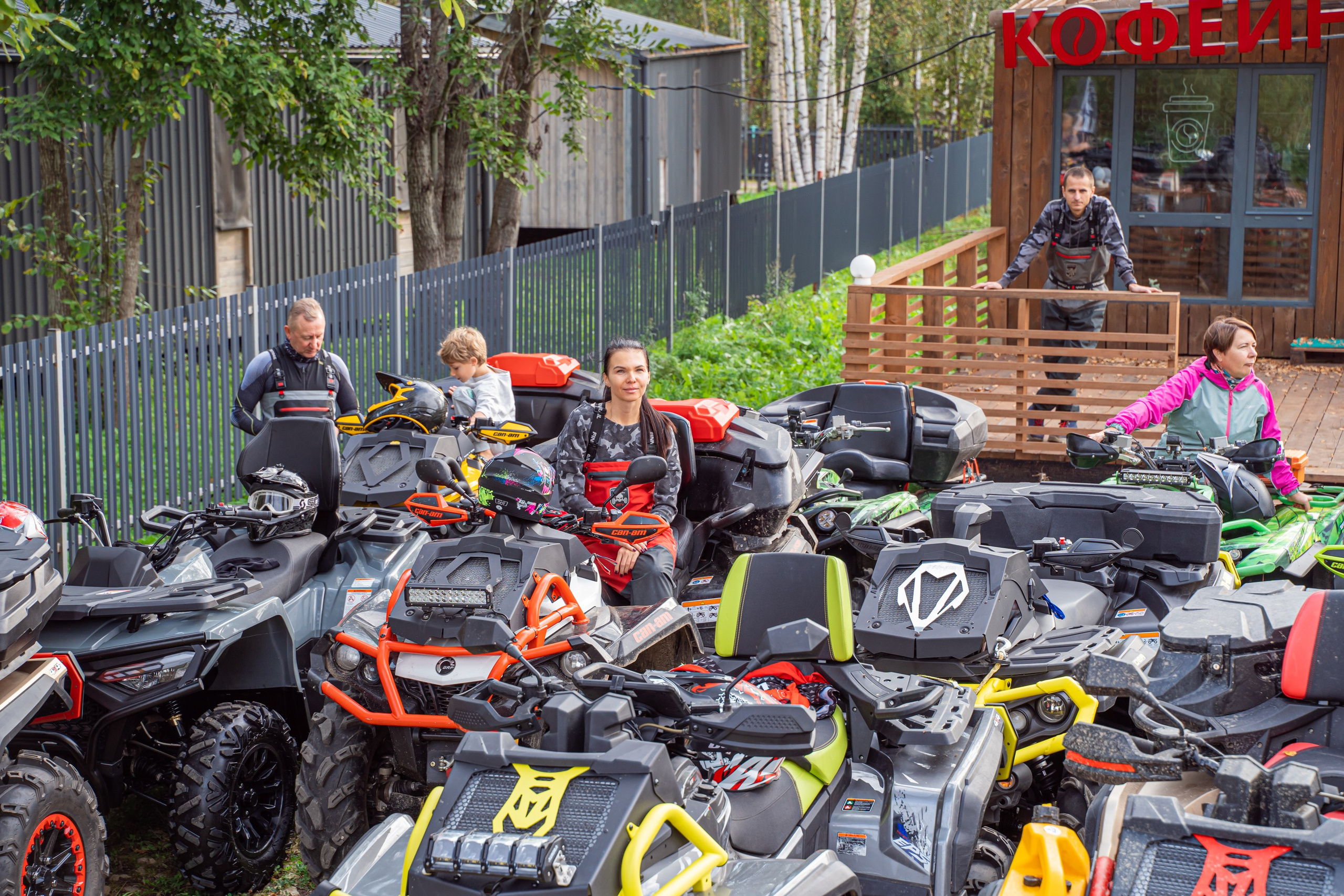 Квадровыезд —спортивный репортаж в Ленинградской области. Свадебный, семейный, портретный, репортажный фотограф в Санкт-Петербурге