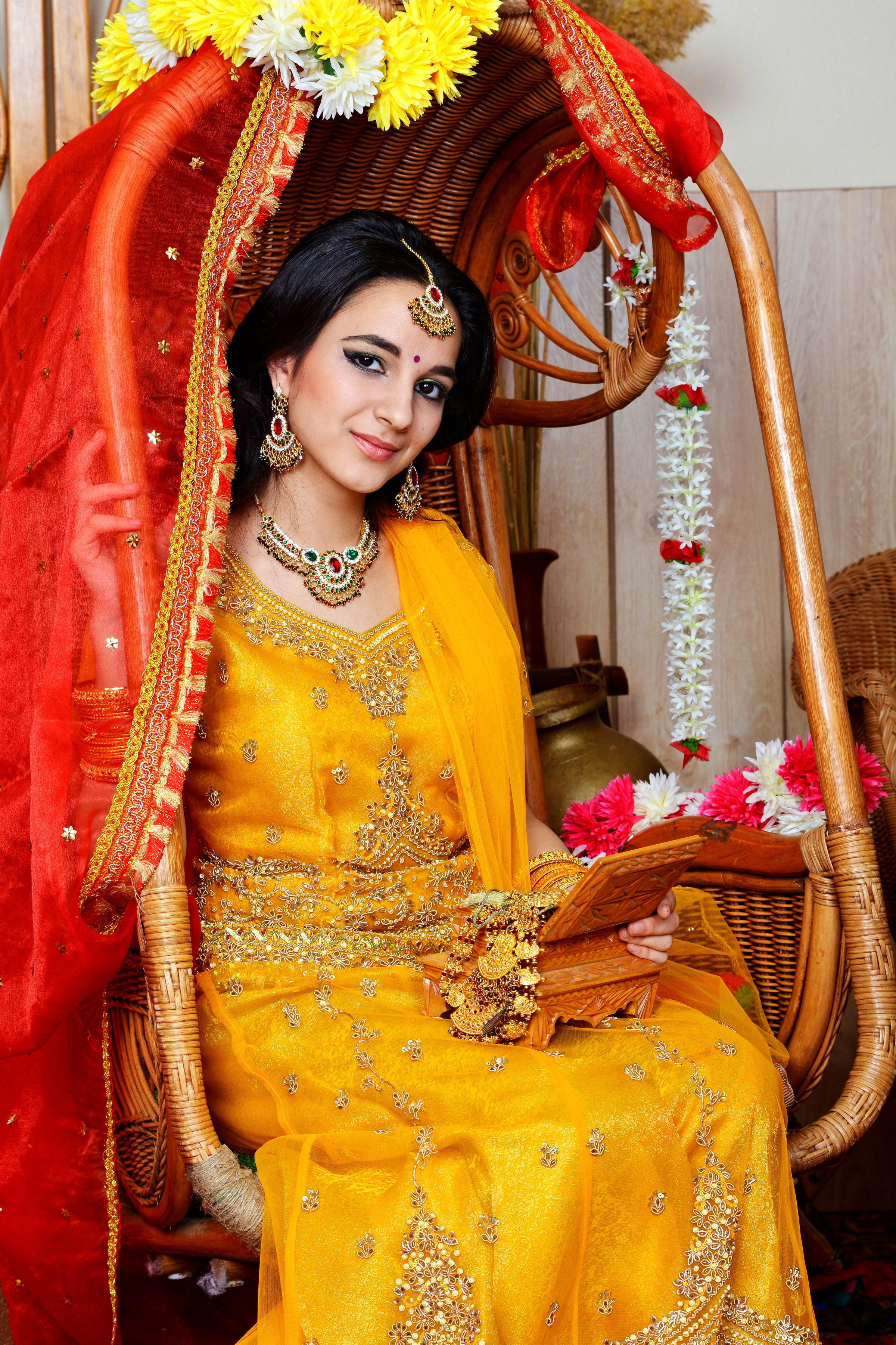 Стилизованная фотосессия в студии, фотосессия со стилистом и оформител. Свадебный и семейный фотограф в Ростове-на-Дону Буткова З