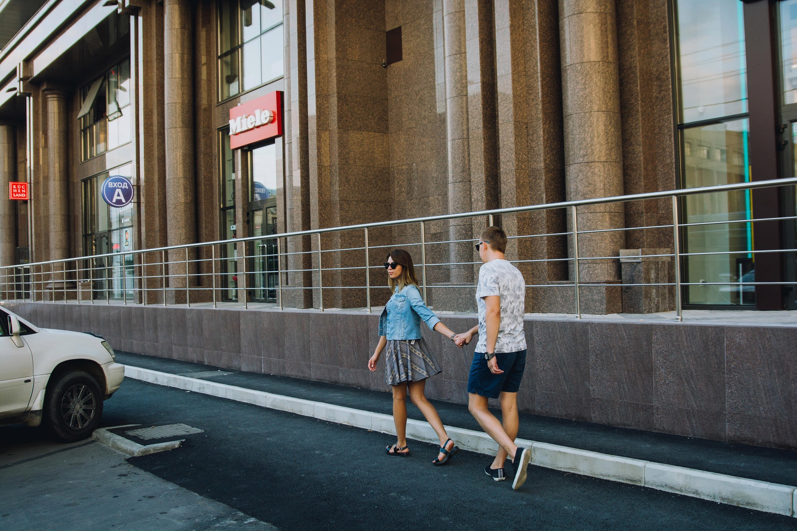 Фотосессия love storyв центре города по улицам старого и нового Красно. Свадебный и семейный фотограф в Ростове-на-Дону Буткова З
