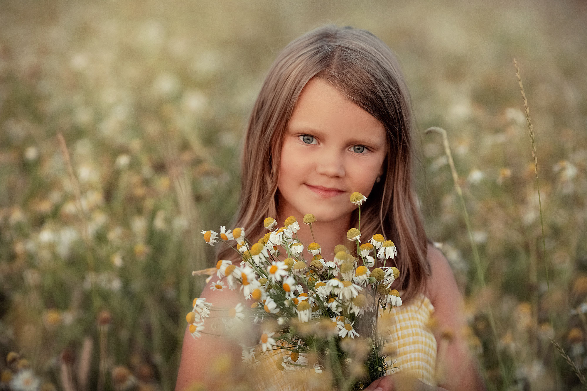 Нежная летняя история в поле. Семейный фотограф Татьяна Надеждина | Москва, Московская область, Ярославль