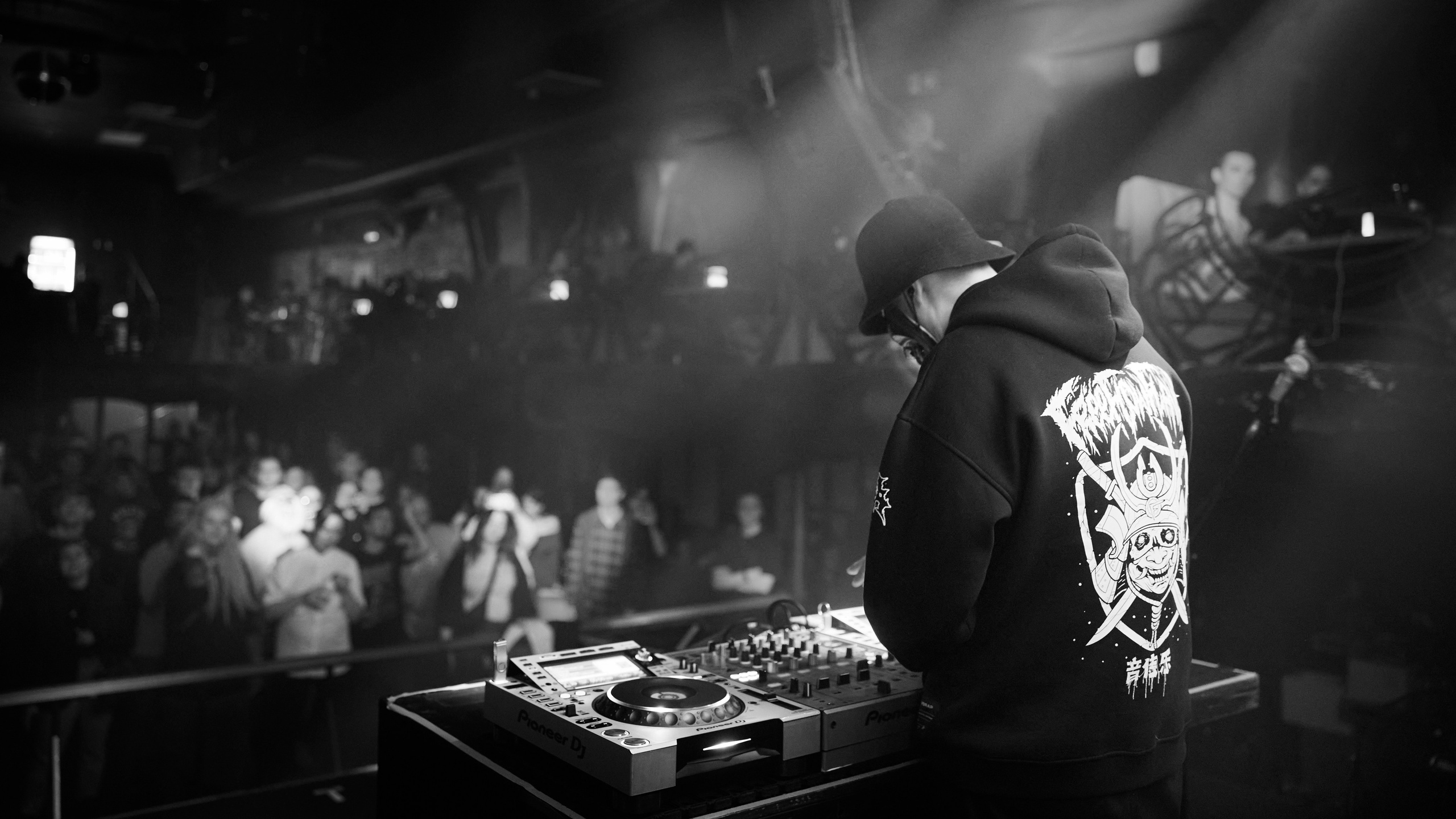 FREE FLOW FLAWA, NDLS404, NKOHA. IN STREET WE TRUST