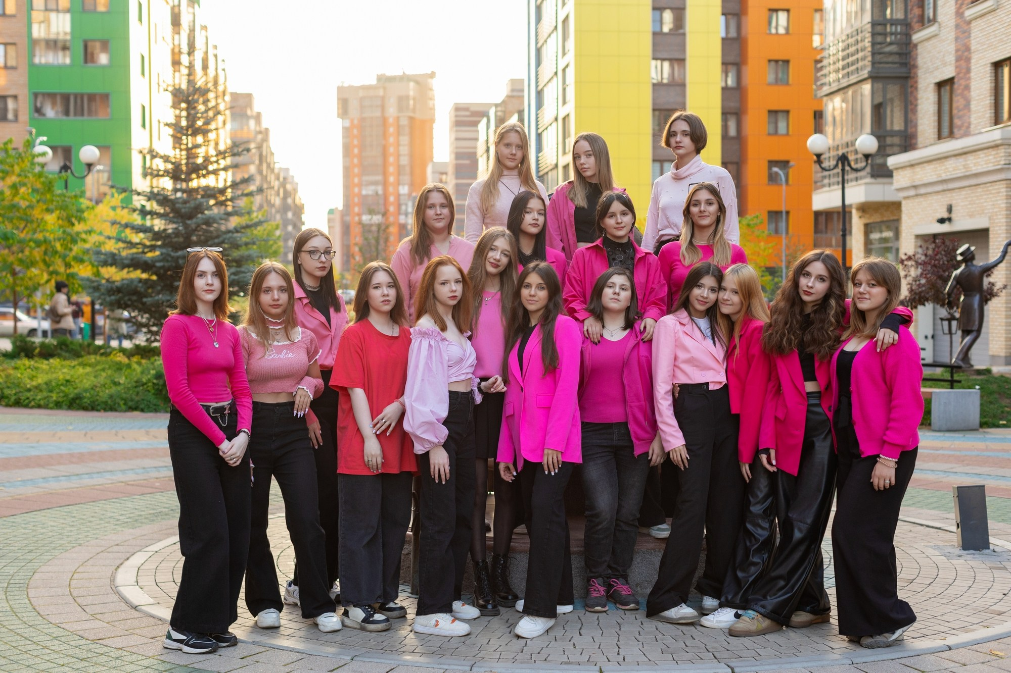 Яркая осенняя съемка на Южном берегу. 134 школа 9в. СИГМА | Студия выпускных альбомов Красноярск