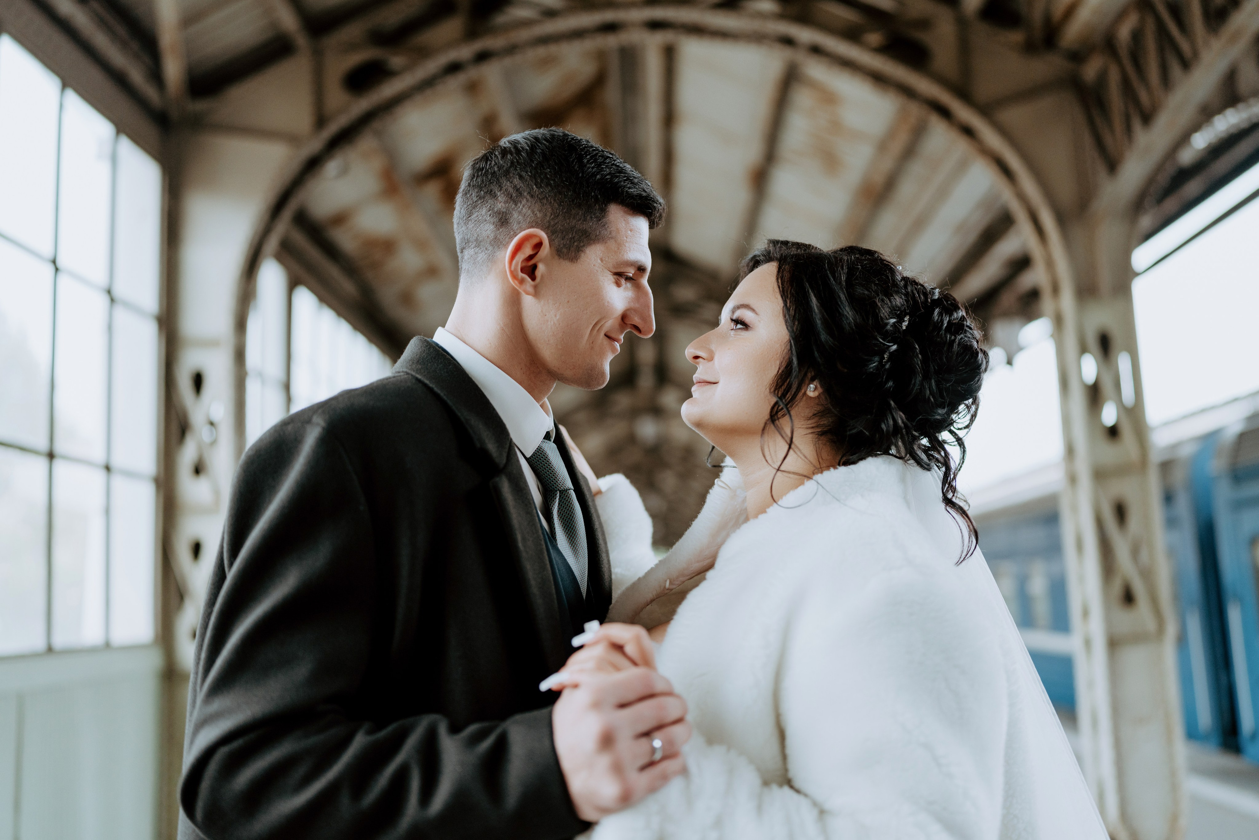 Свадьба, Витебский вокзал. Фотограф Оксана Шавва