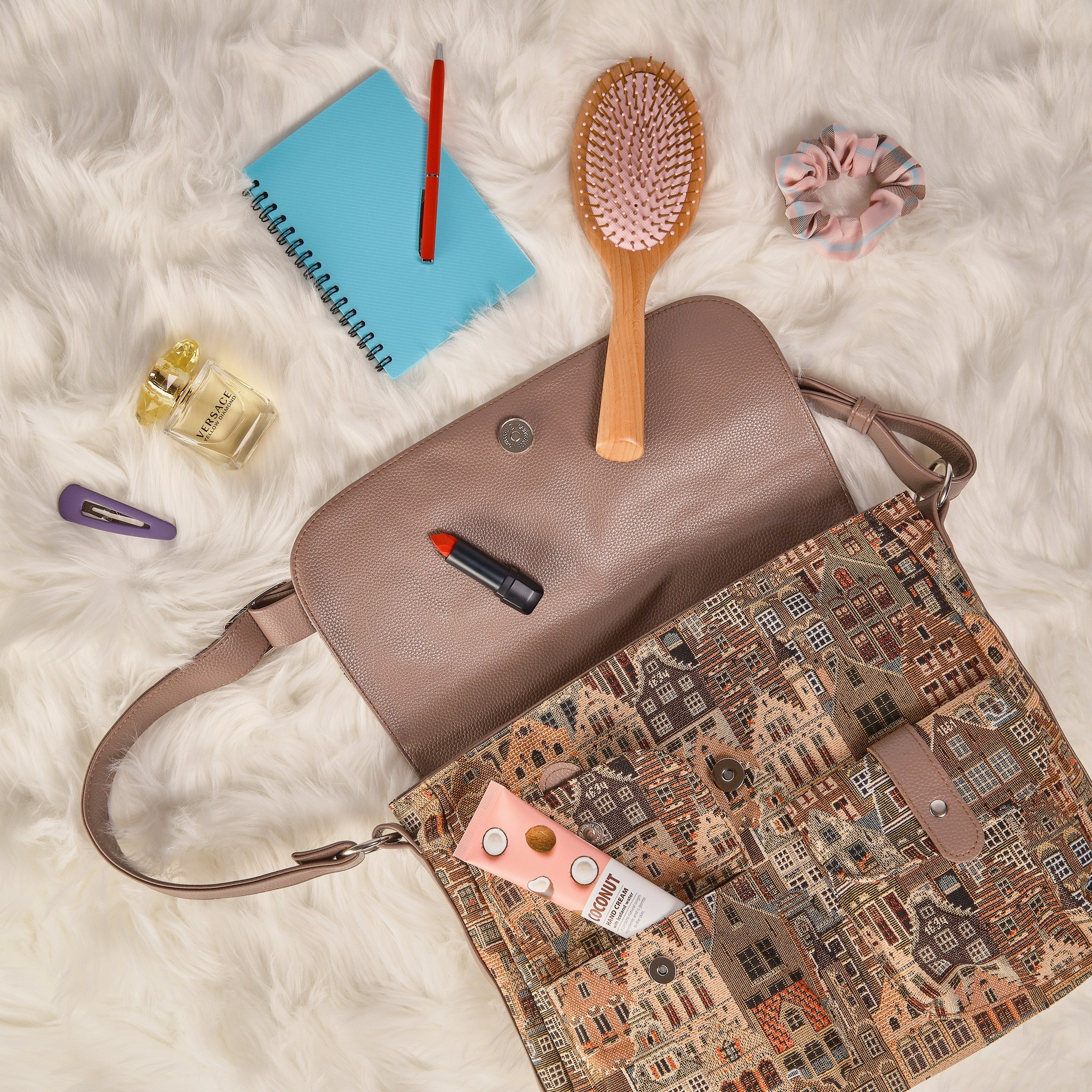 Фото и видео для маркетплейсов, премиум-студия Константина Фадеева