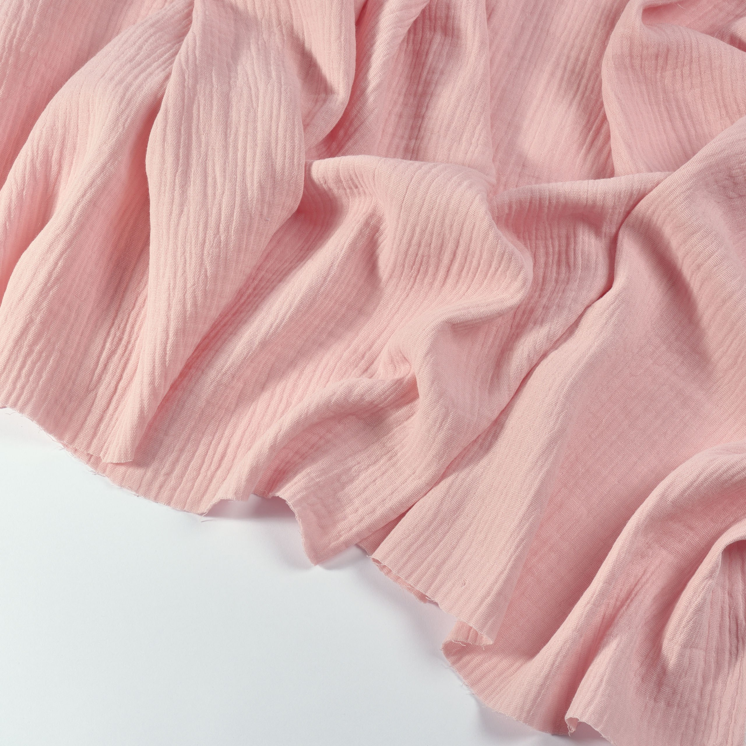 Предметные съёмки товаров для дома и кухни, изделий из ткани и прочих хозяйственных принадлежностей