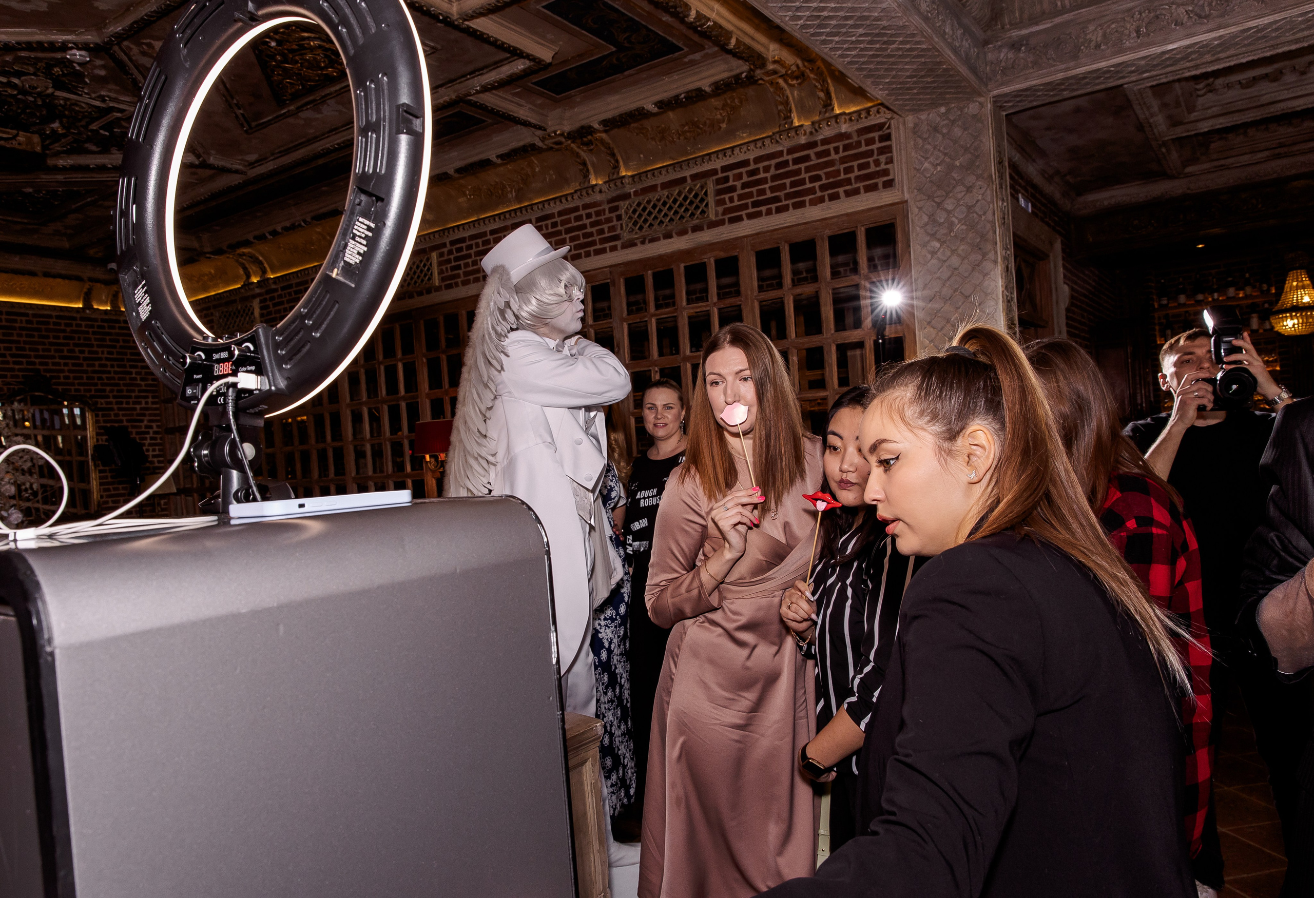 Караоке квиз-девичник. Свадебный и семейный фотограф в Челябинске Юлия Ишимова