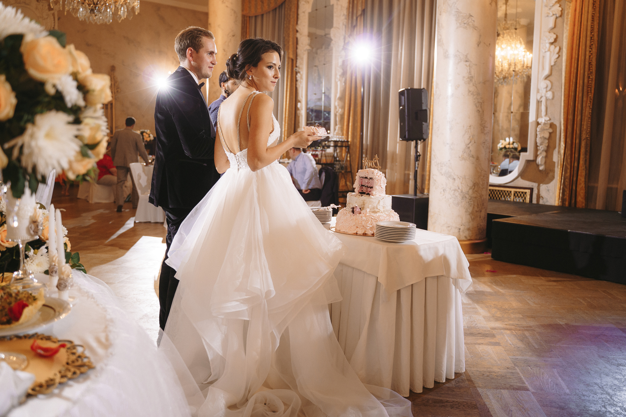 Свадебная фотосессия Hilton Moscow Leningradskaya 5* для Андрея и Дили