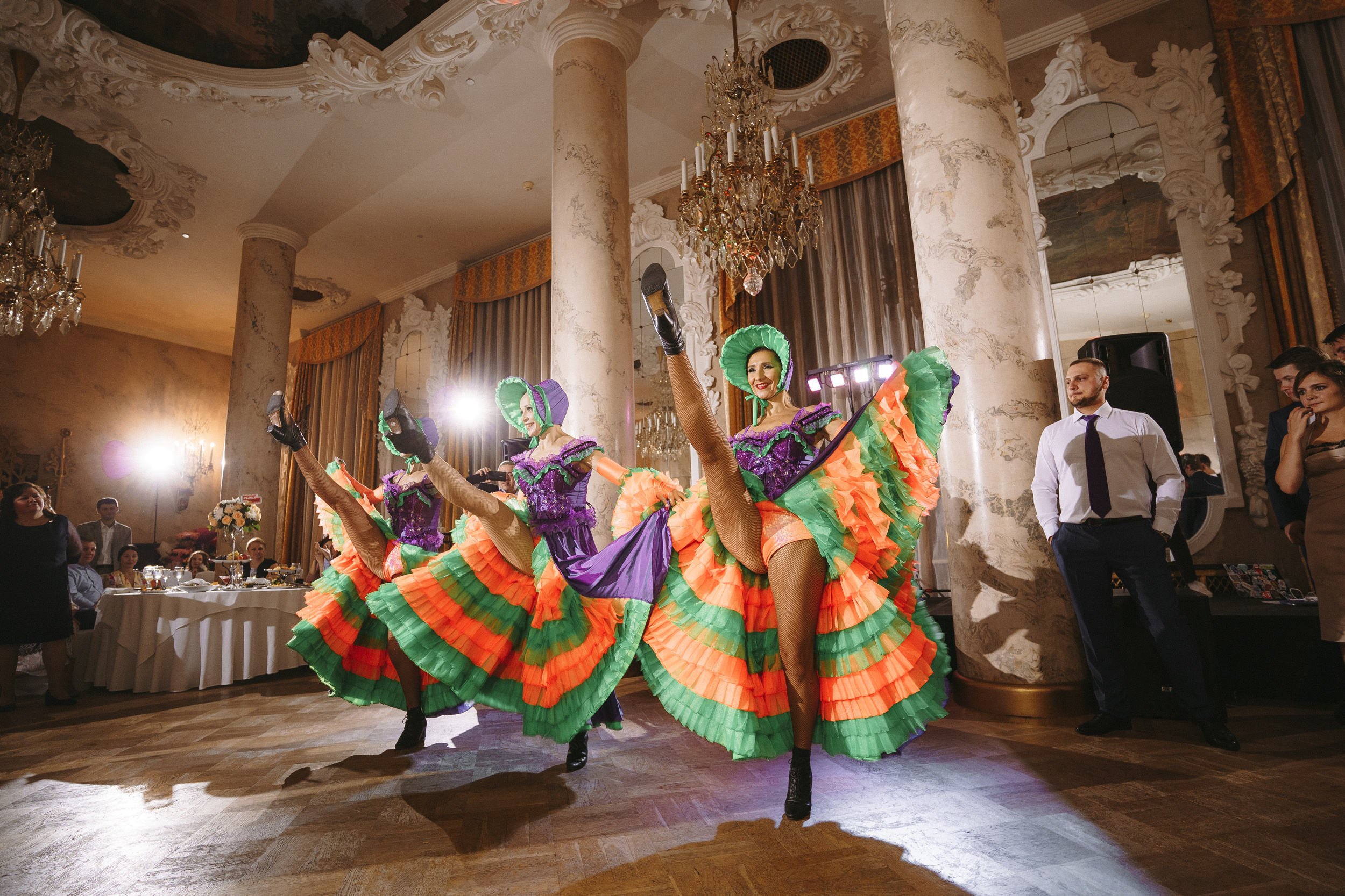 Свадебная фотосессия Hilton Moscow Leningradskaya 5* для Андрея и Дили