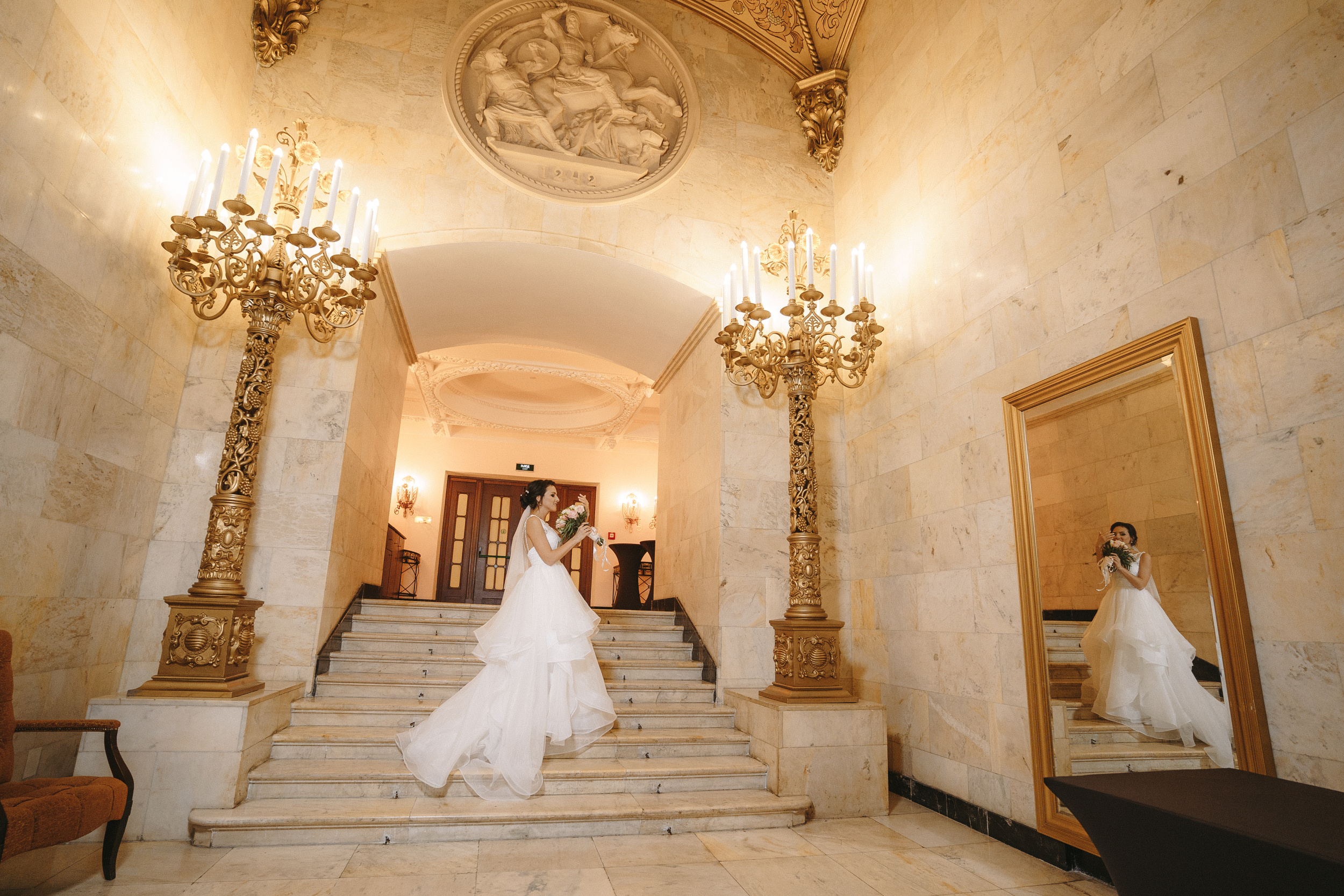 Свадебная фотосессия Hilton Moscow Leningradskaya 5* для Андрея и Дили