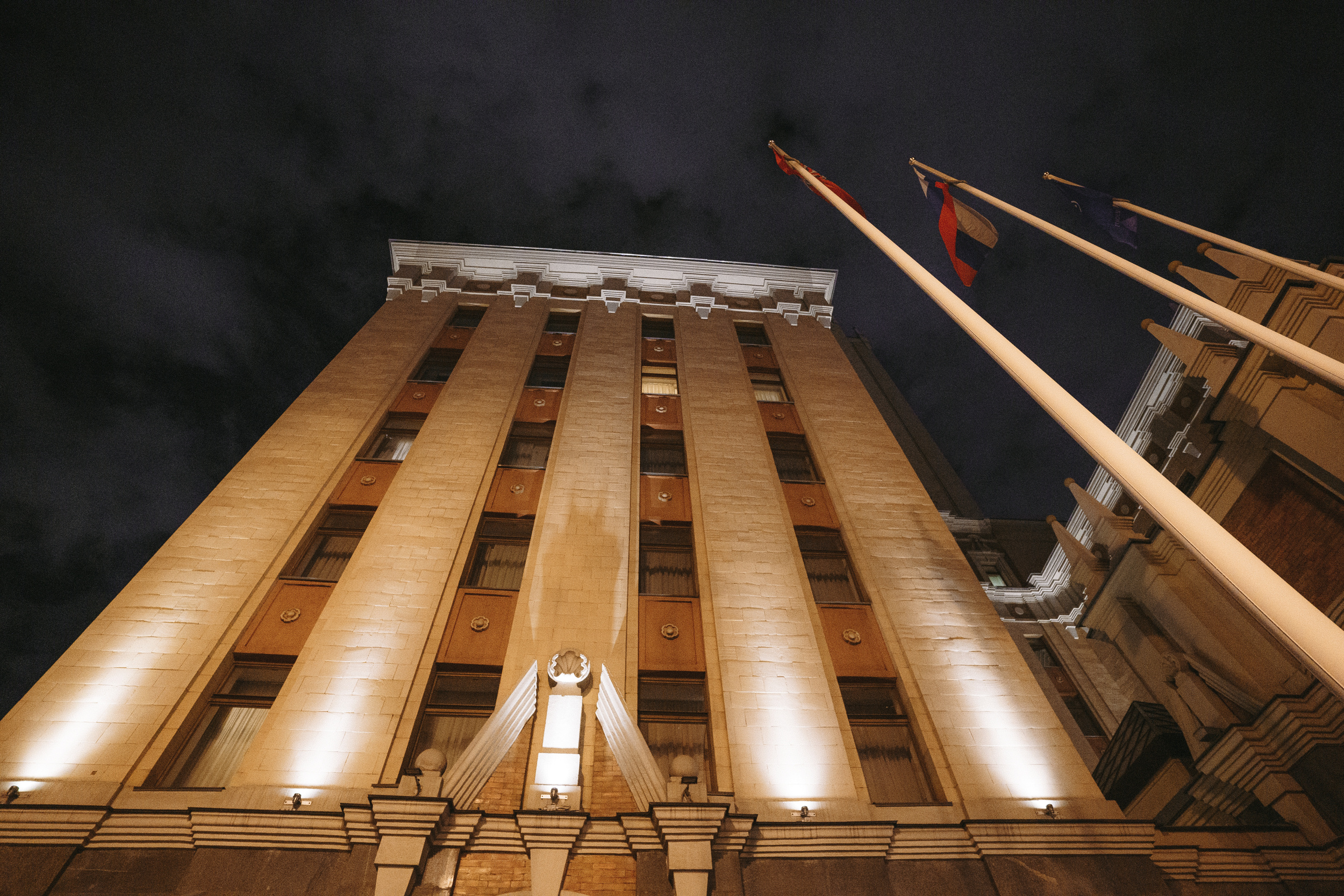 Свадебная фотосессия Hilton Moscow Leningradskaya 5* для Андрея и Дили