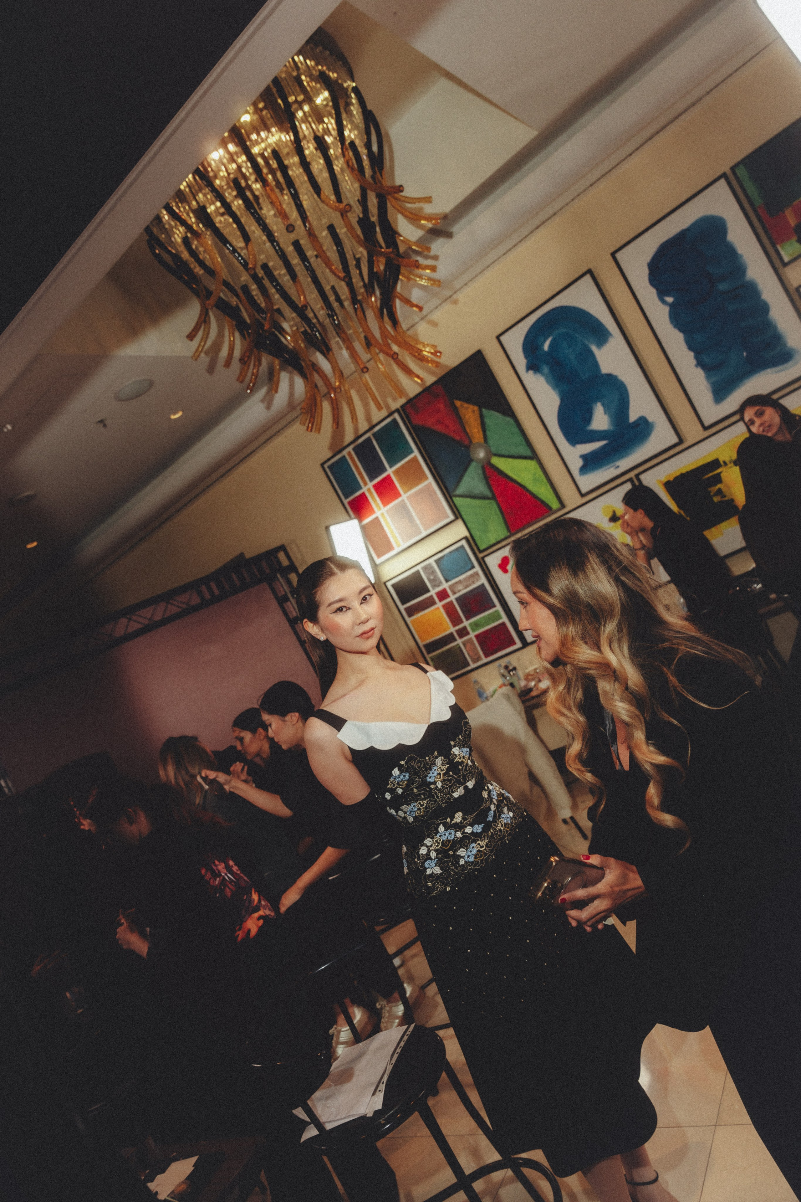 VISA FASHION WEEK ALMATY SS26 / BACKSTAGE ZONE