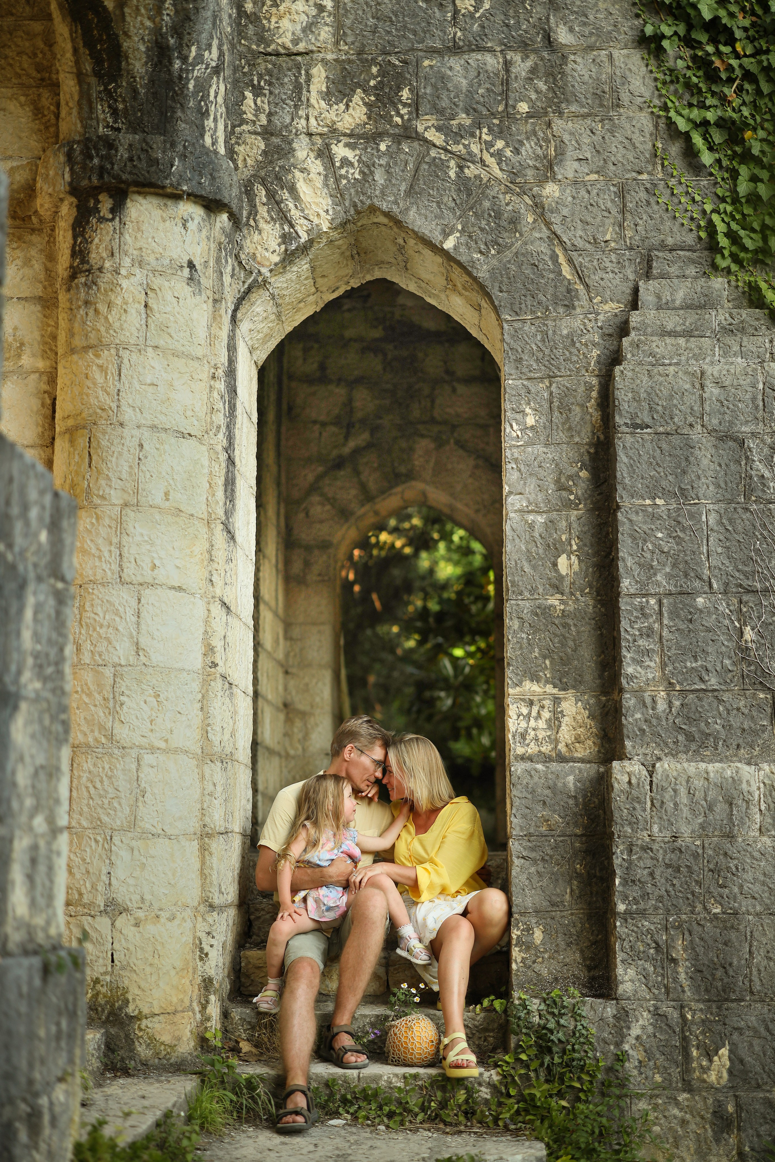 Семейная фотосессия в Гагре. Свадебный и семейный фотограф в Абхазии Жанна Соснина