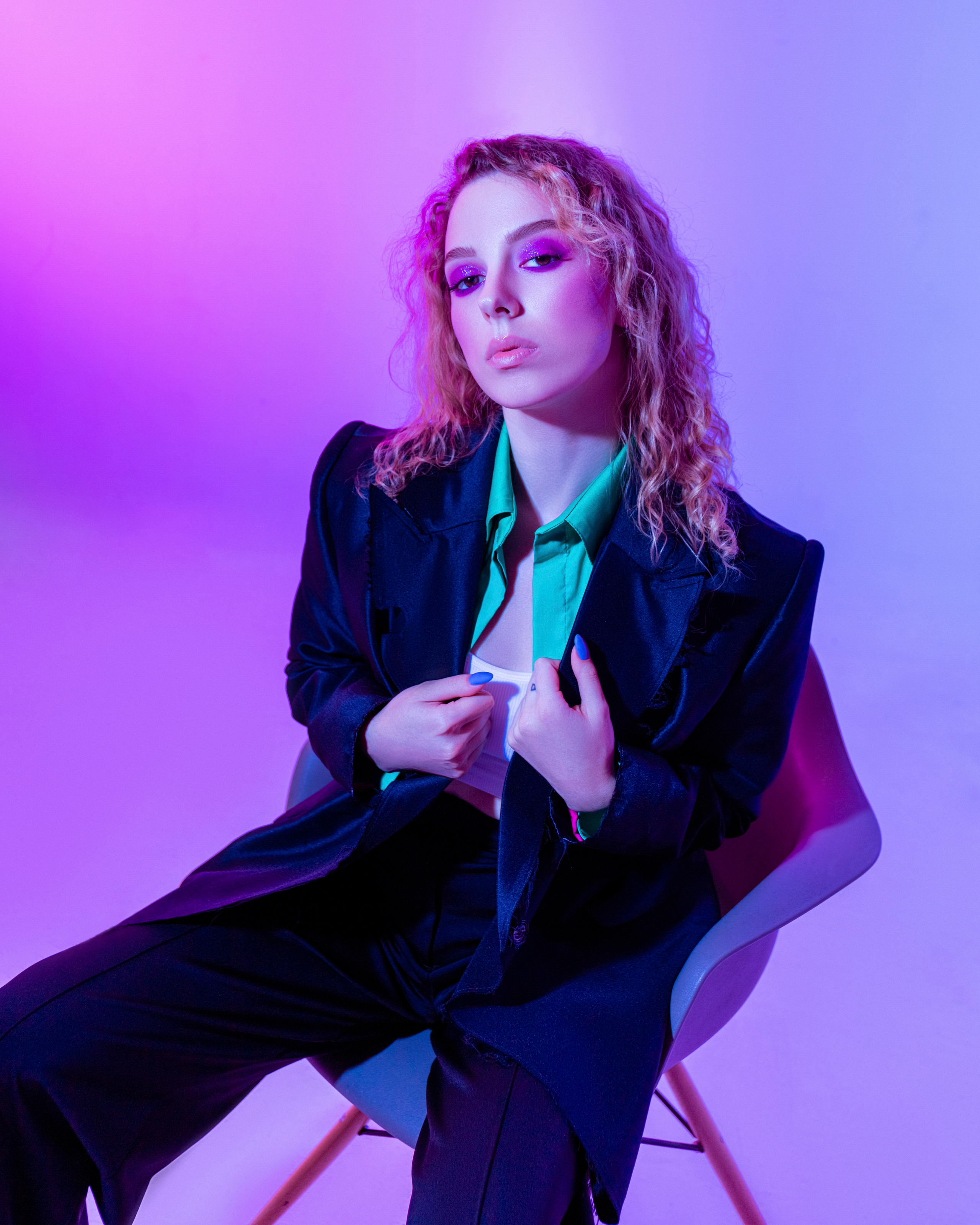 Фотосессия в студии с цветными фильтрами 