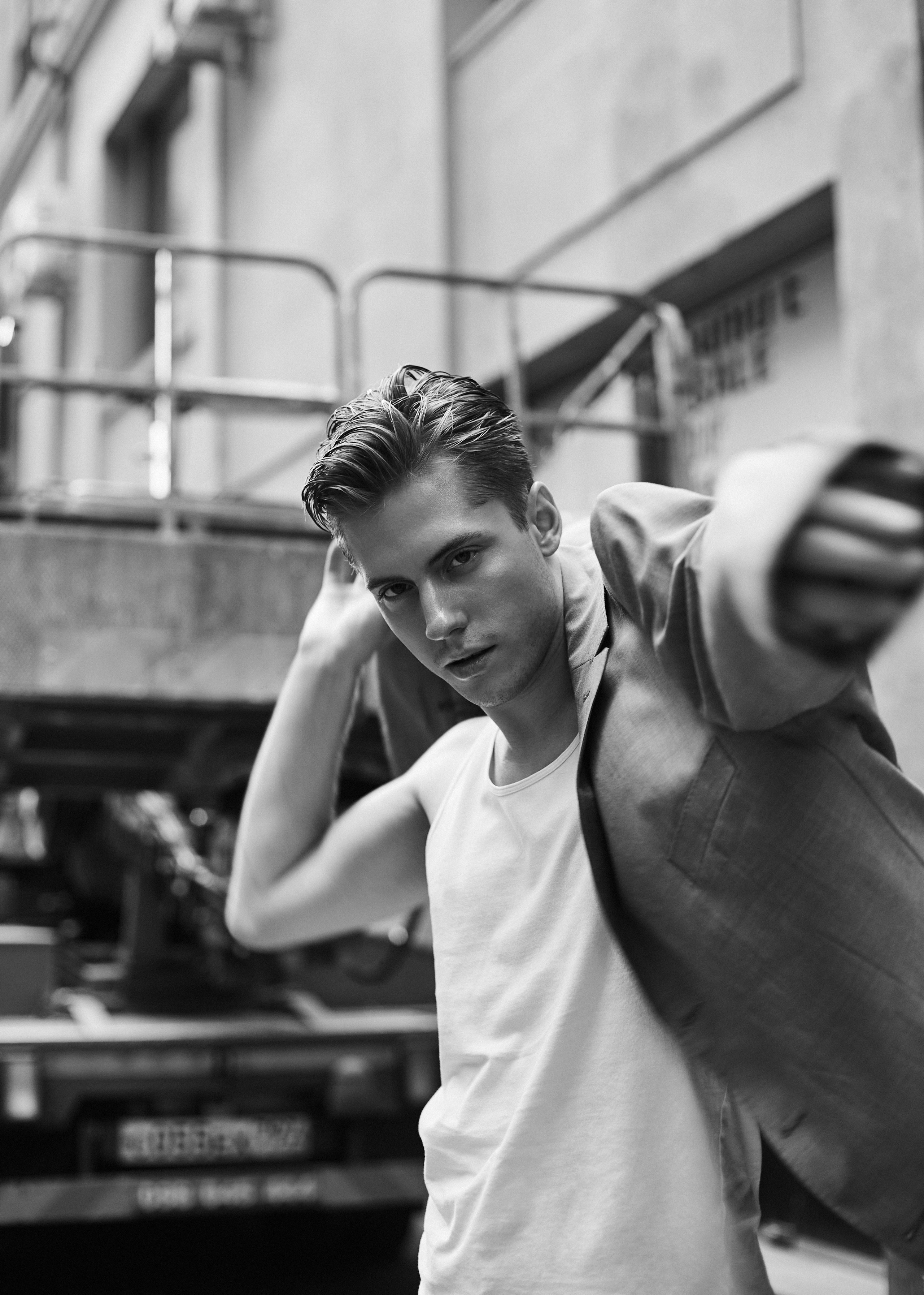 Максим. Фотограф в Ереване