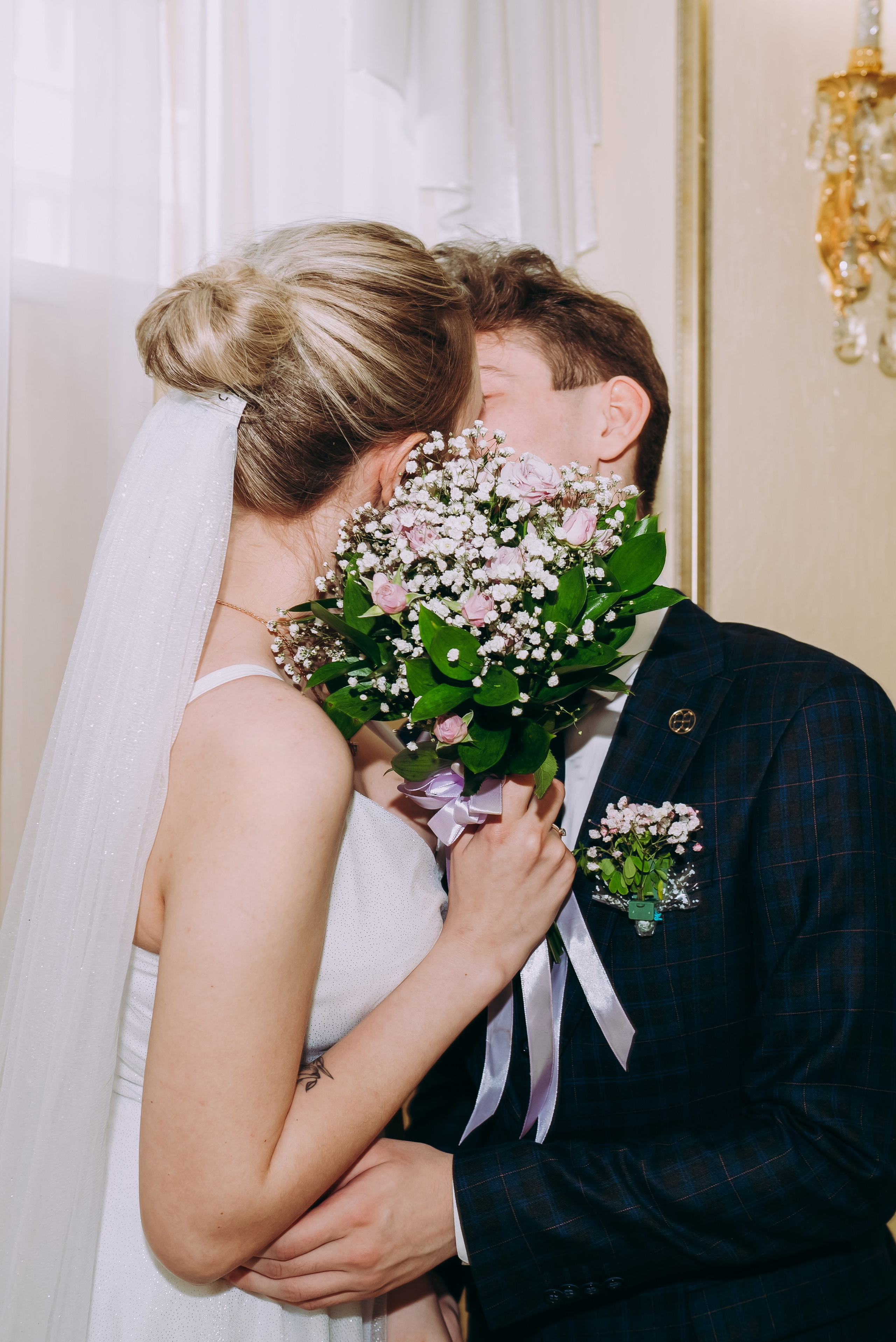 Свадебная фотосессия в музыкальном театре в г. Кемерово