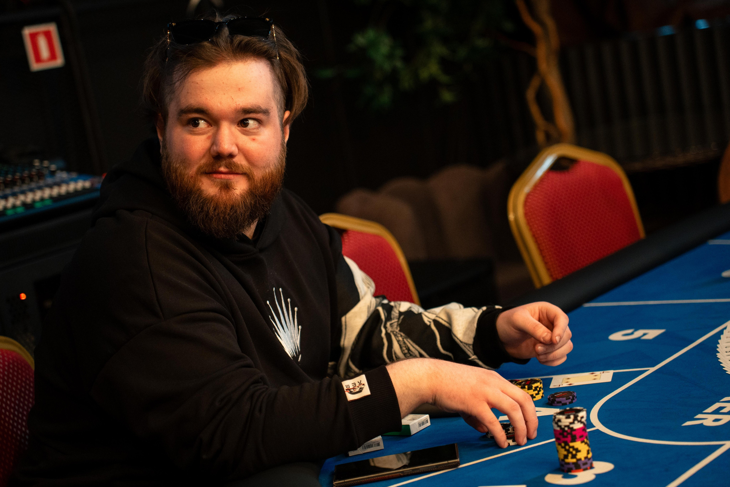 Joker Poker Club 01.03.2026. Коммерческий и художественный фотограф и видеограф в Москве Арсений Тургенев