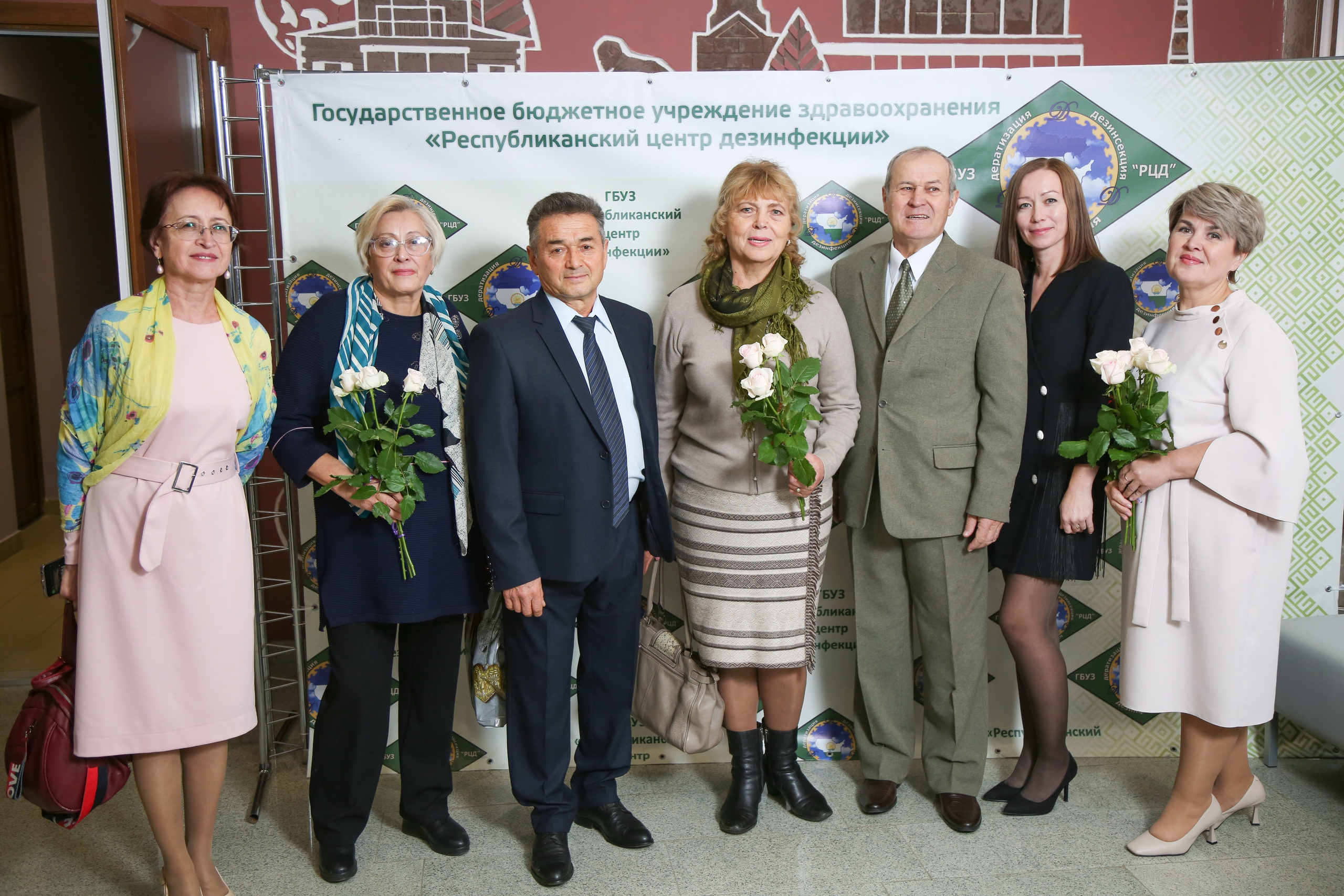 Печать фото на мероприятие день в день. Фото гостям