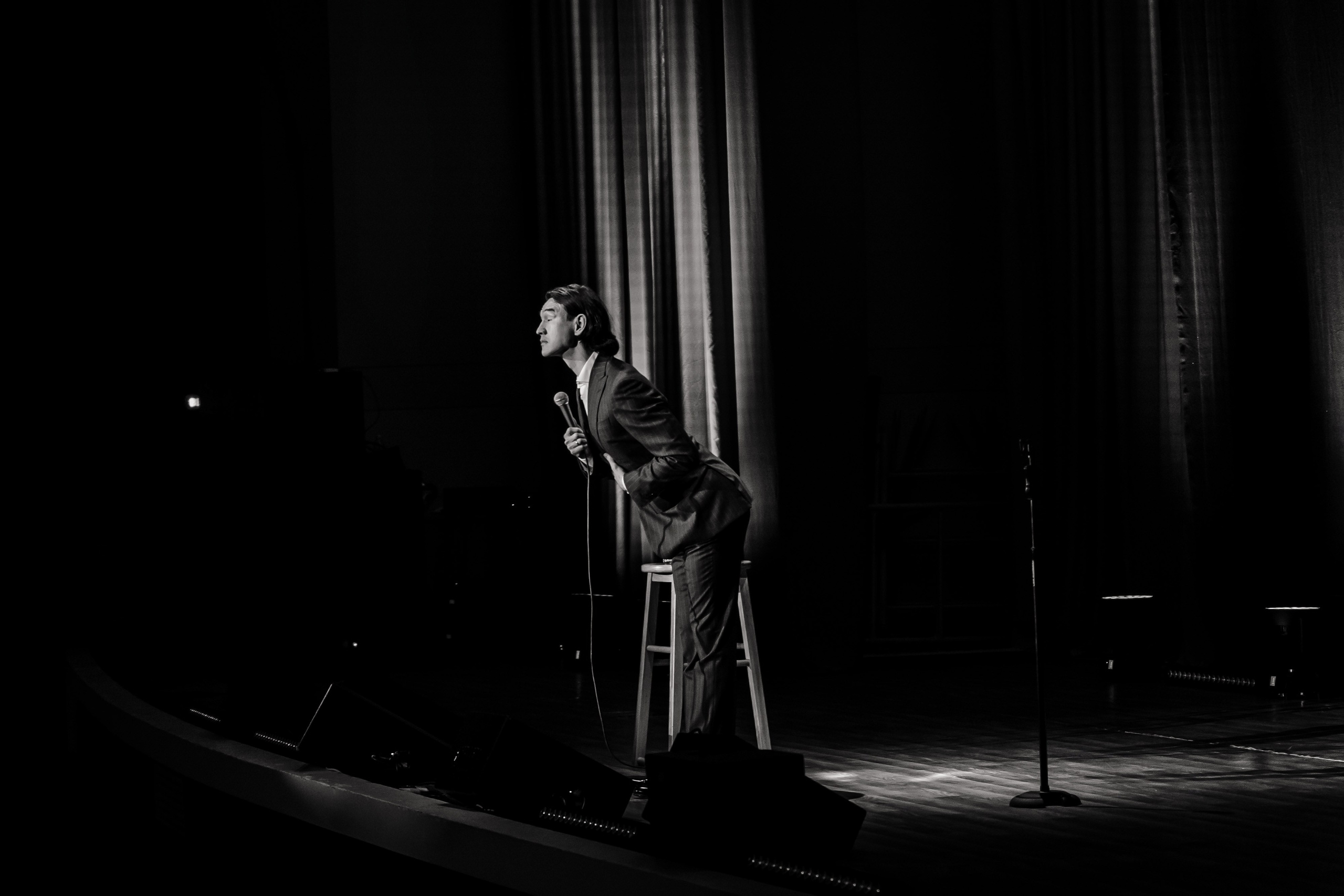 Сольный концерт Нурлана Сабурова. Свадебный и репортажный, фуд фотограф в Новороссийске Евгений Александриди