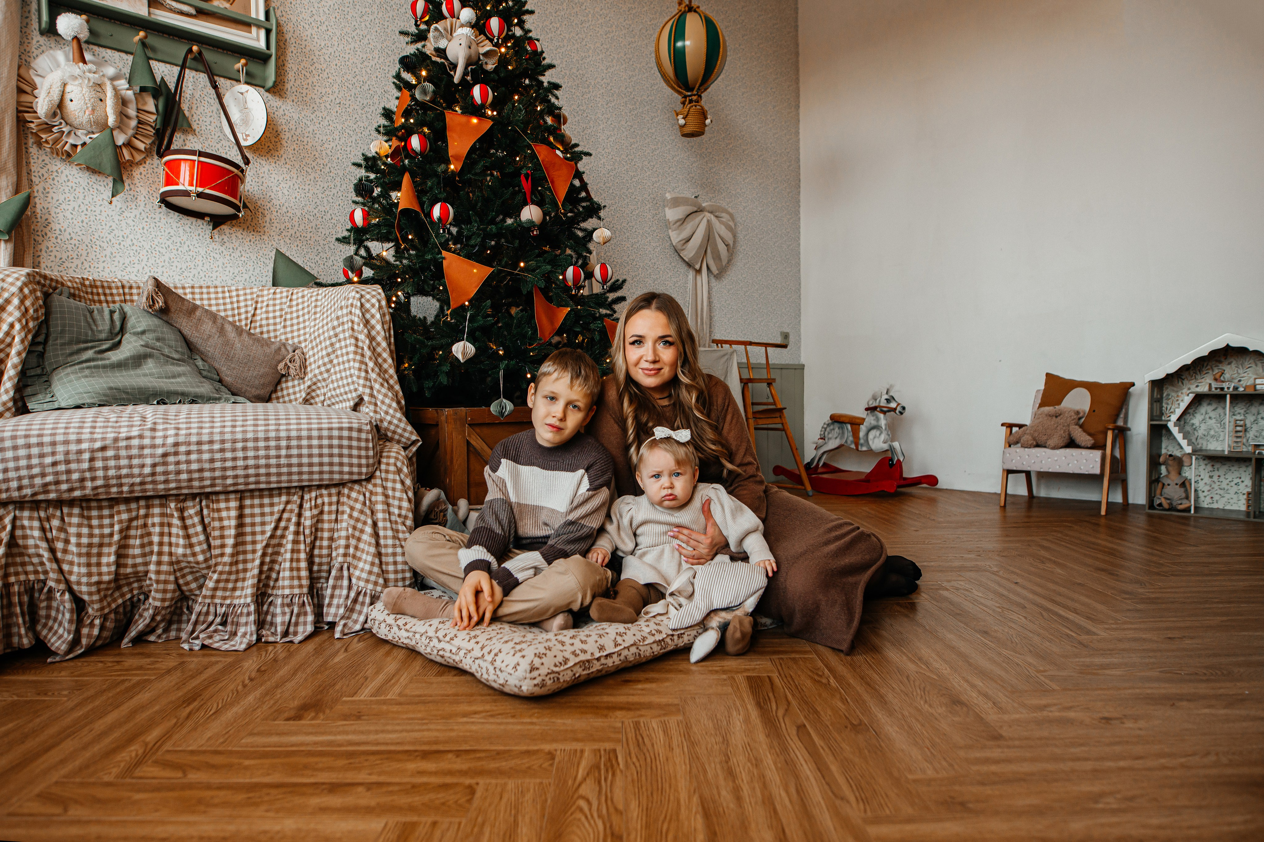 Лера, Арсений, Аврора. Фотограф Таинств Крещения и Венчания в г. Курске