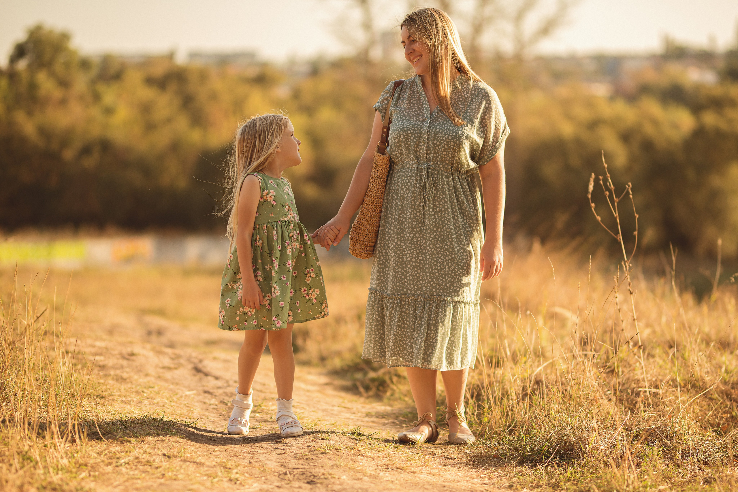 Анна и София. Фотограф Таинств Крещения и Венчания в г. Курске