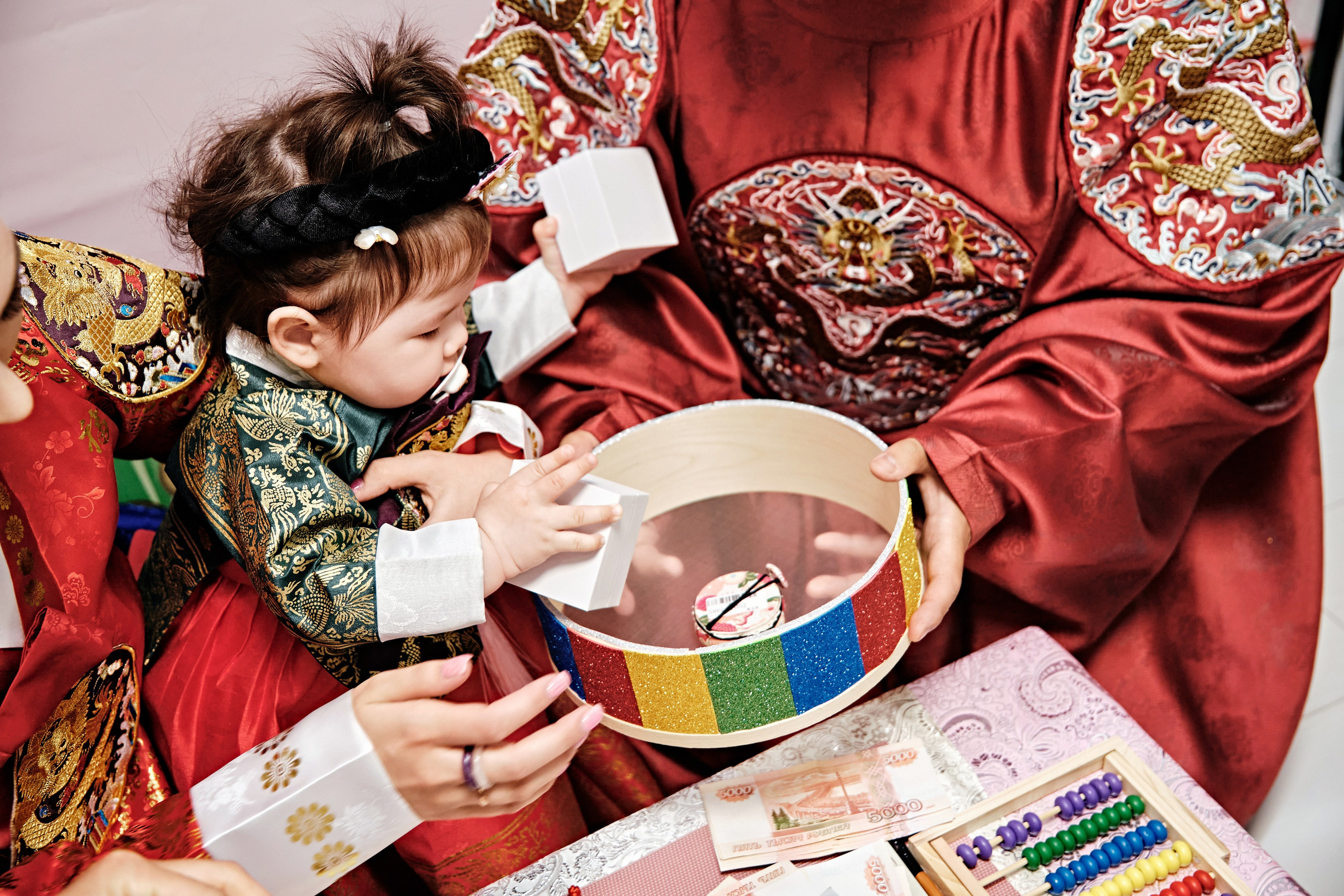 Национальные события