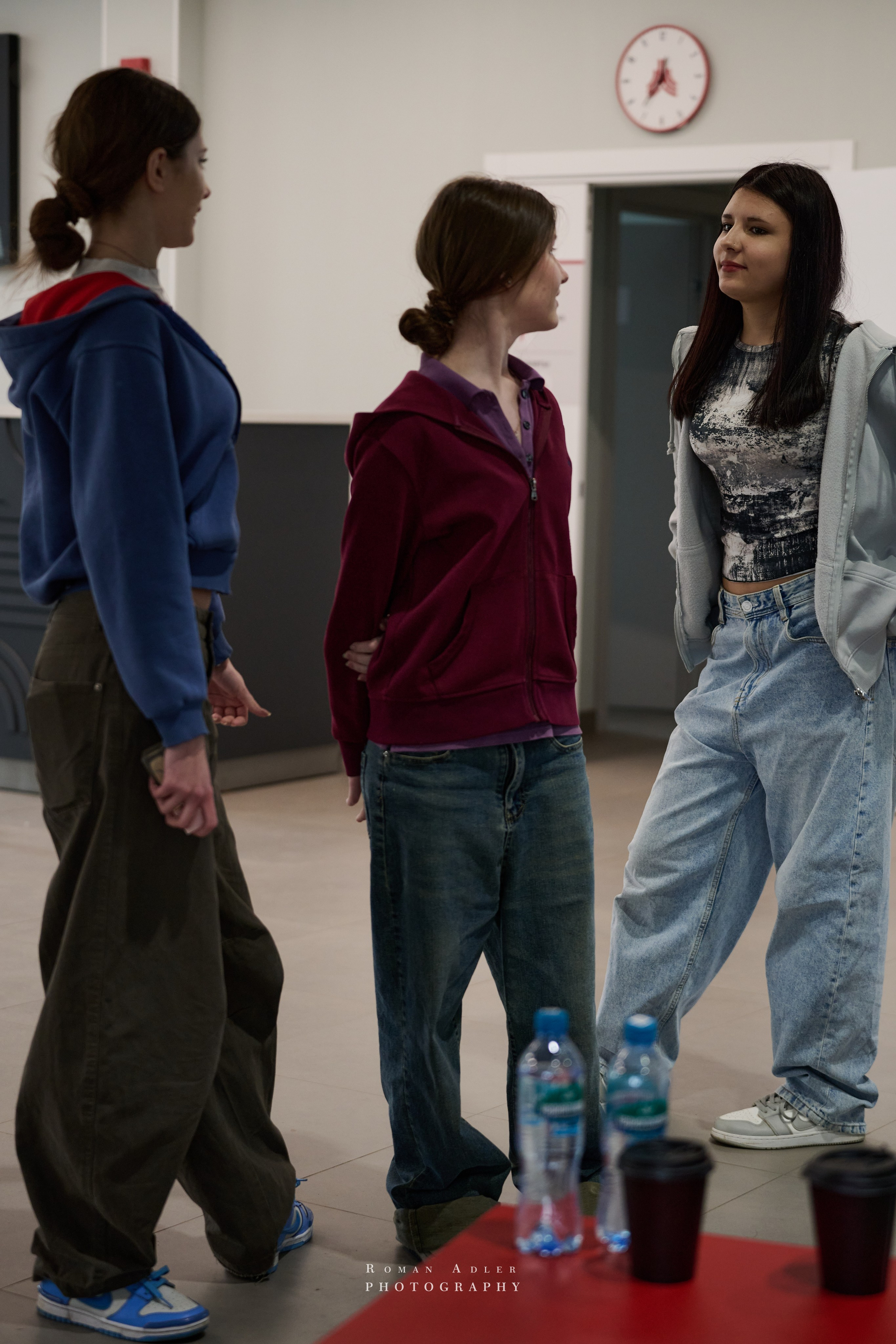 Репортаж со съёмок фильма «Своя в доску». Фотограф Роман Адлер