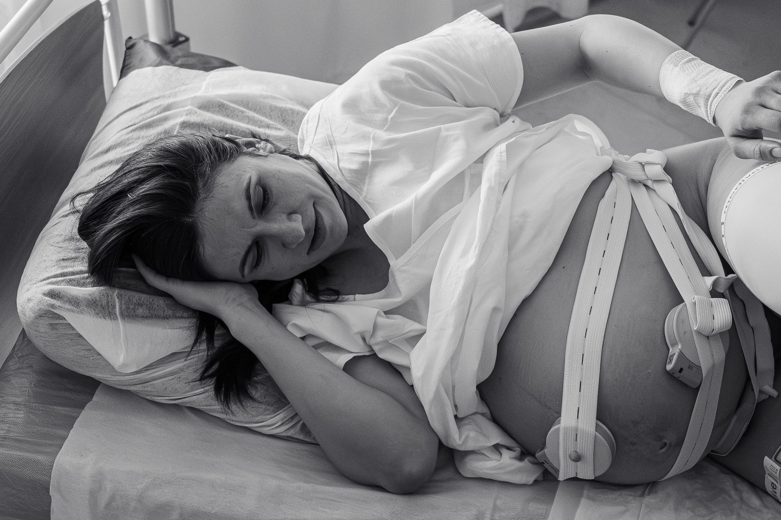 Михаил и Иван родились. Фотограф на роды СПБ Юлия Герасимова