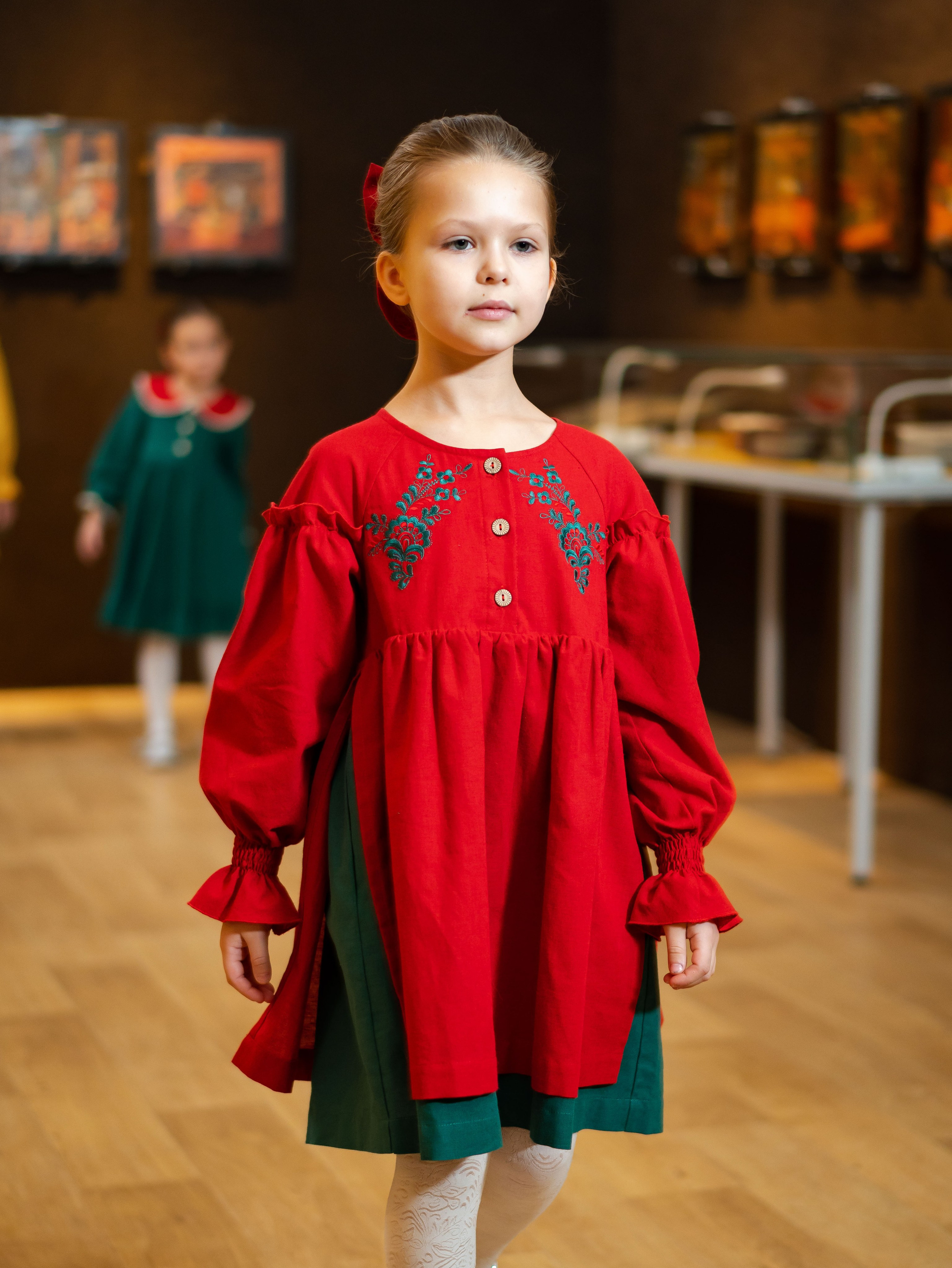 Показ одежды в рамках выставки «105. Лучшее». Фотограф Москва