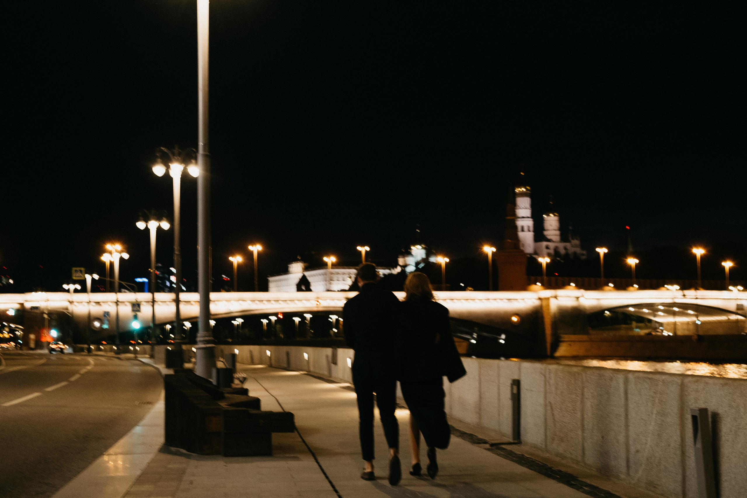 По ночному городу. Свадебный фотограф Александра Тюлякова