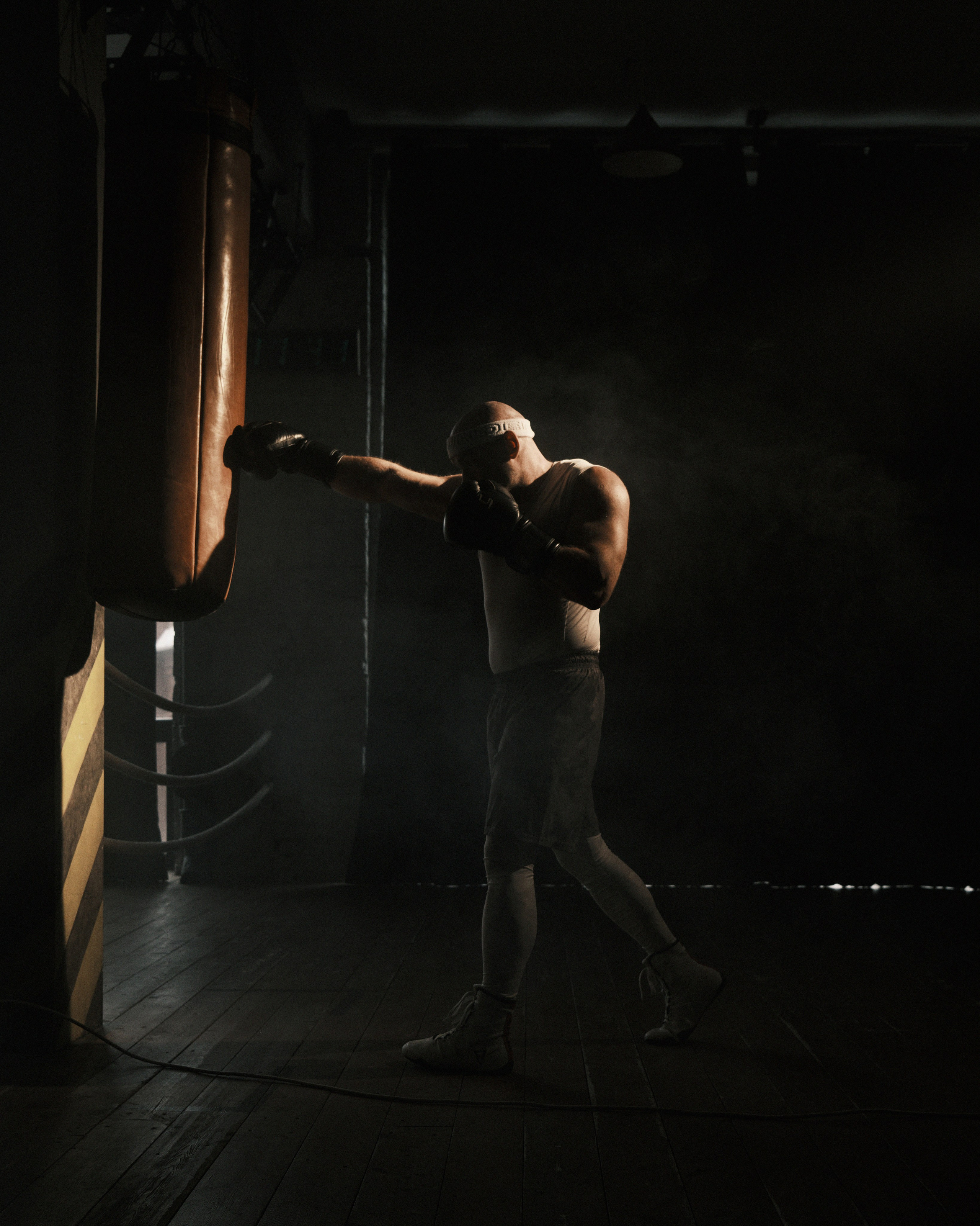 BOX. NOIZOMAX Художественный фотограф в Дубай