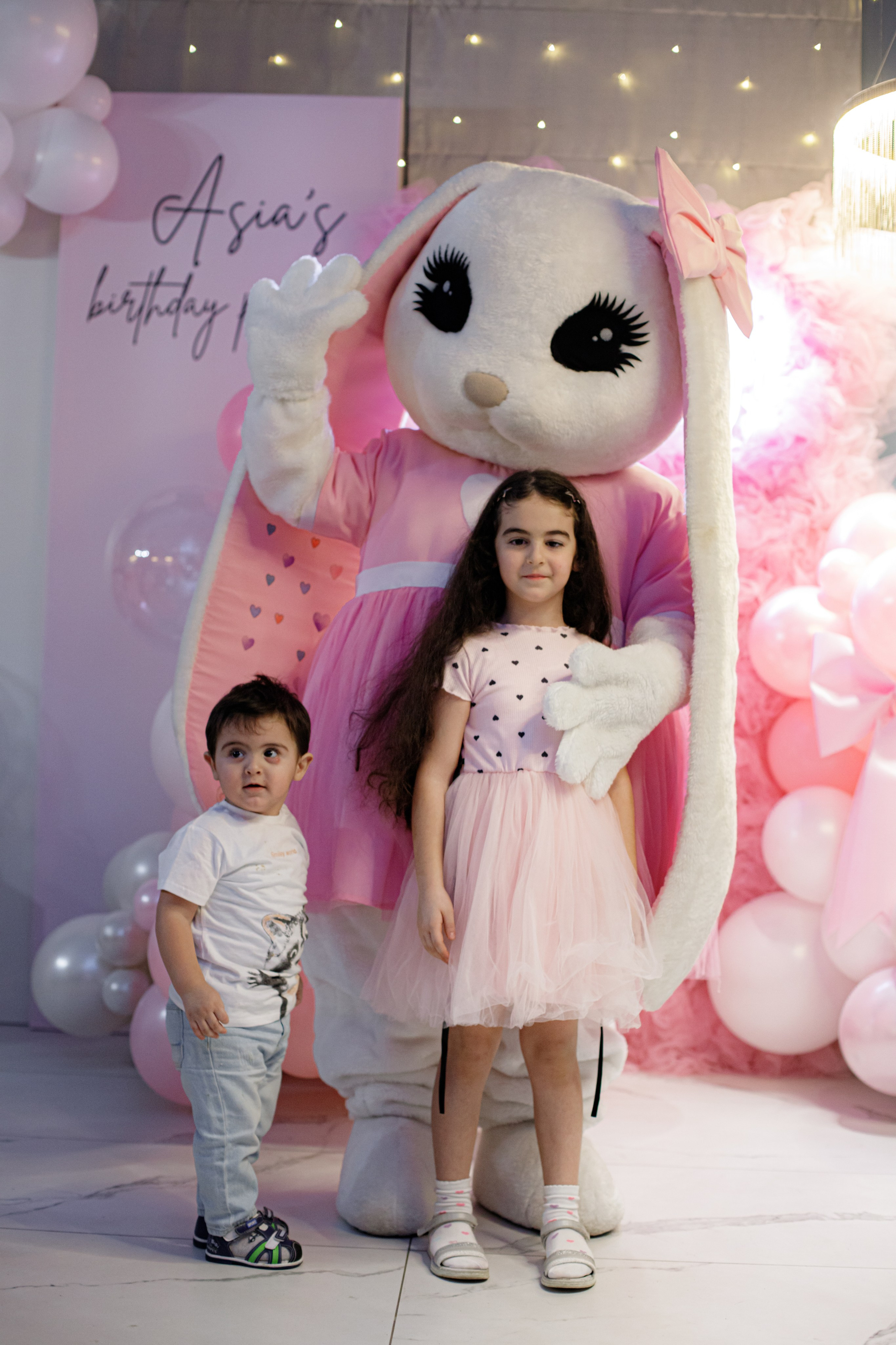 ASIA'S BIRTHDAY PARTY. Photokarish