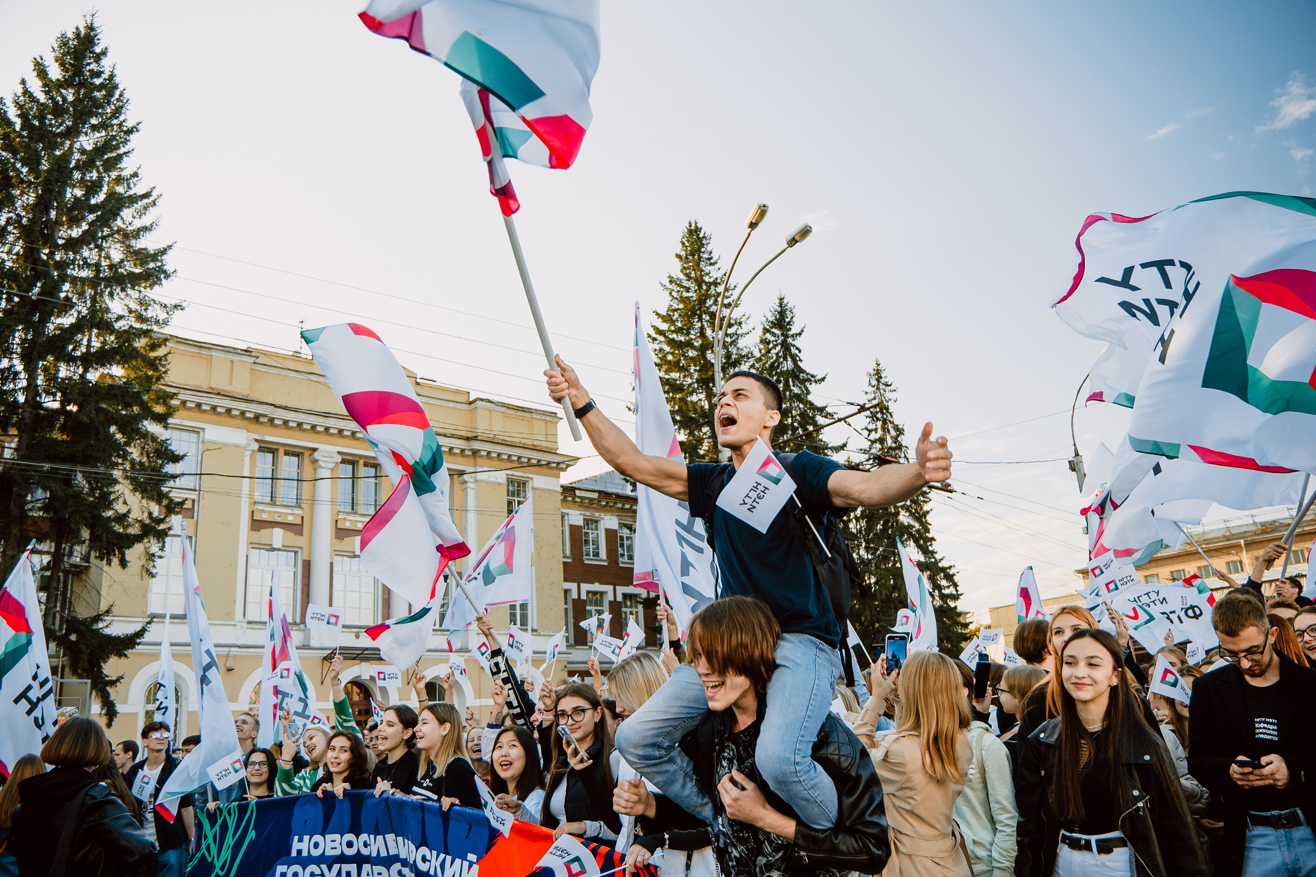 Парад студенчества. Фотограф Новосибирск Вероника Вишневская