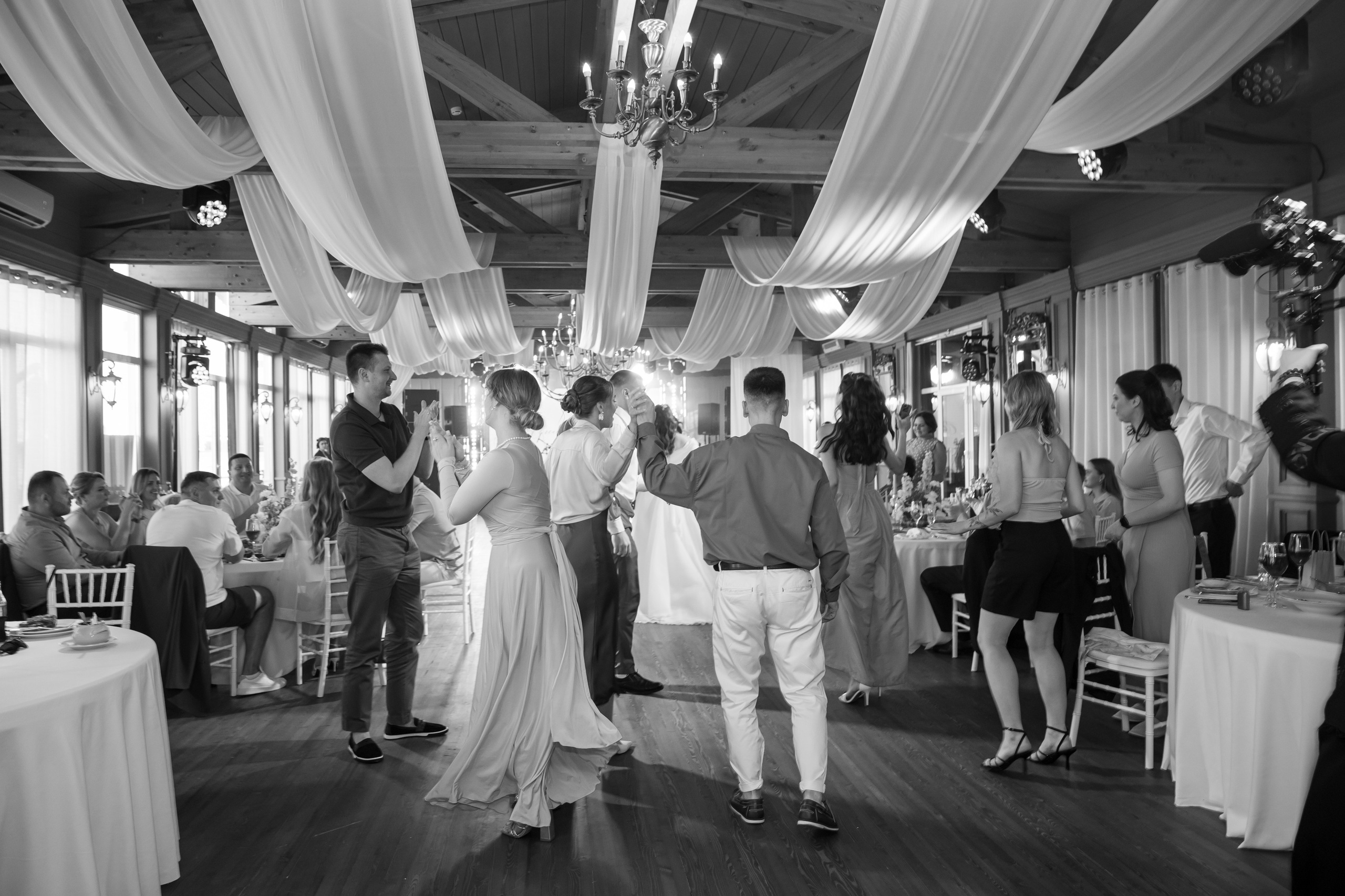 Свадебная фотосессия в отеле Сенешаль. Свадебный и репортажный фотограф (Москва, Королев и другие)