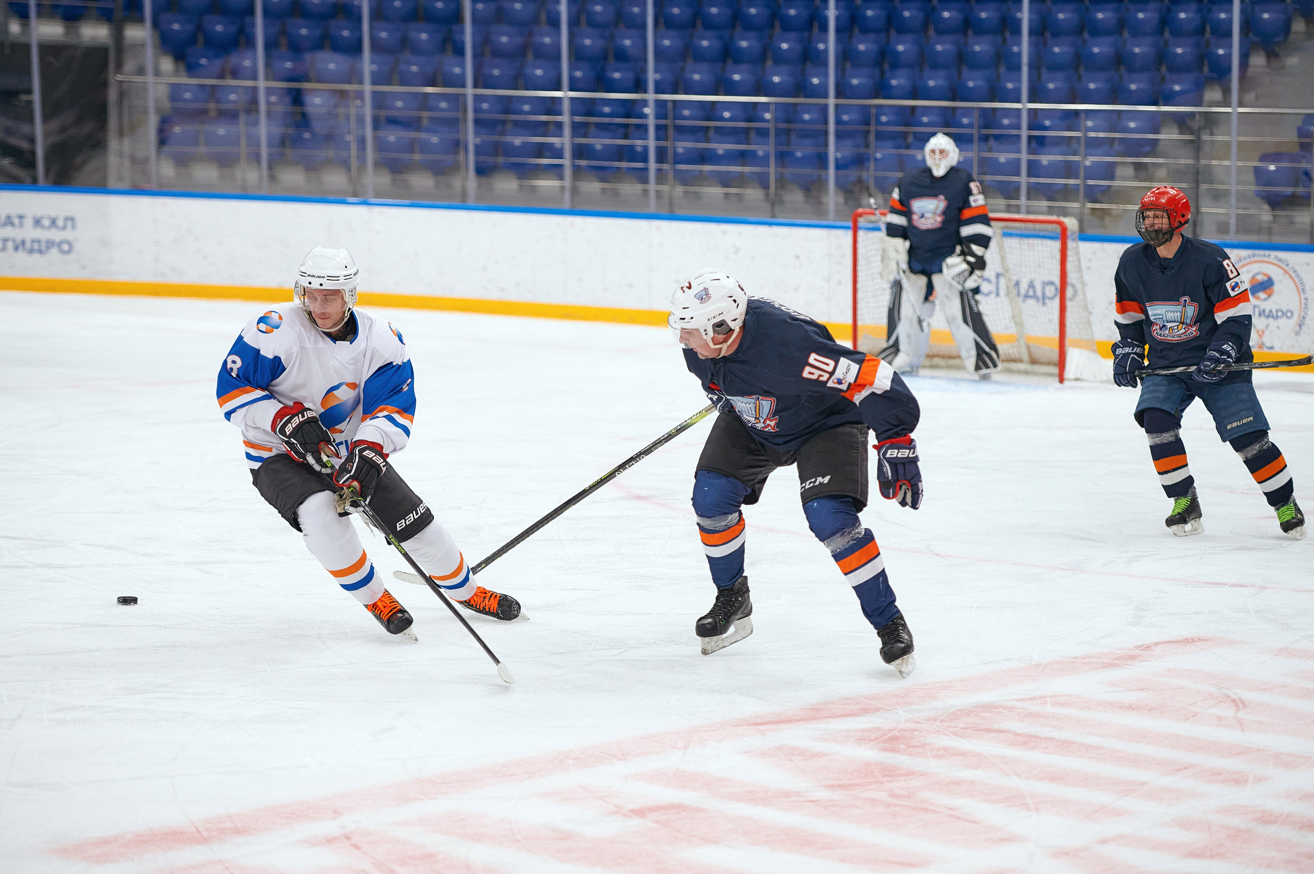 Портфолио репортажной фотосъёмки: Кристалл арена — Хоккей — РусГидро. Фотограф Яковлев Роман — Красноярск