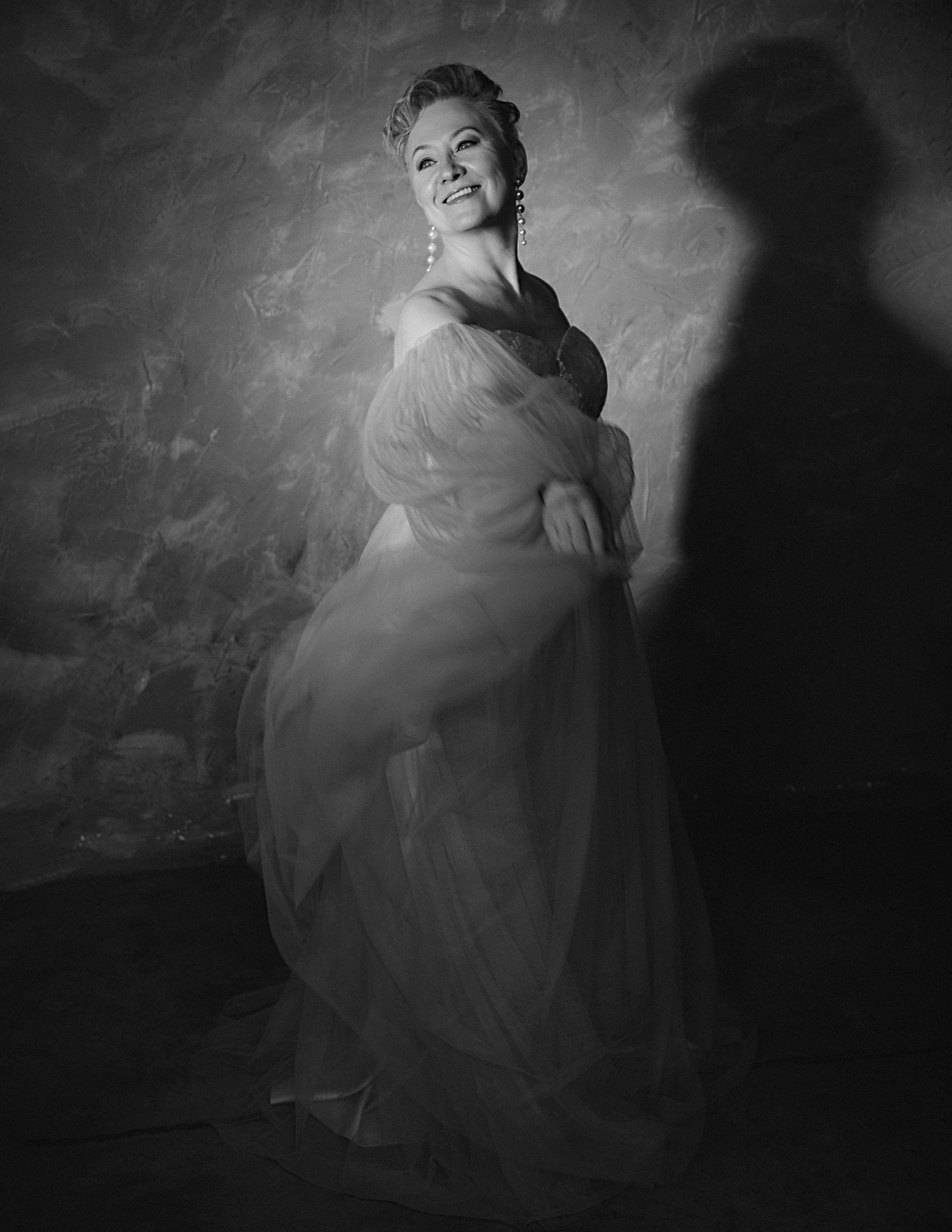 Модель age+. Креативный и женский Фотограф Омске Наталья Лебедева