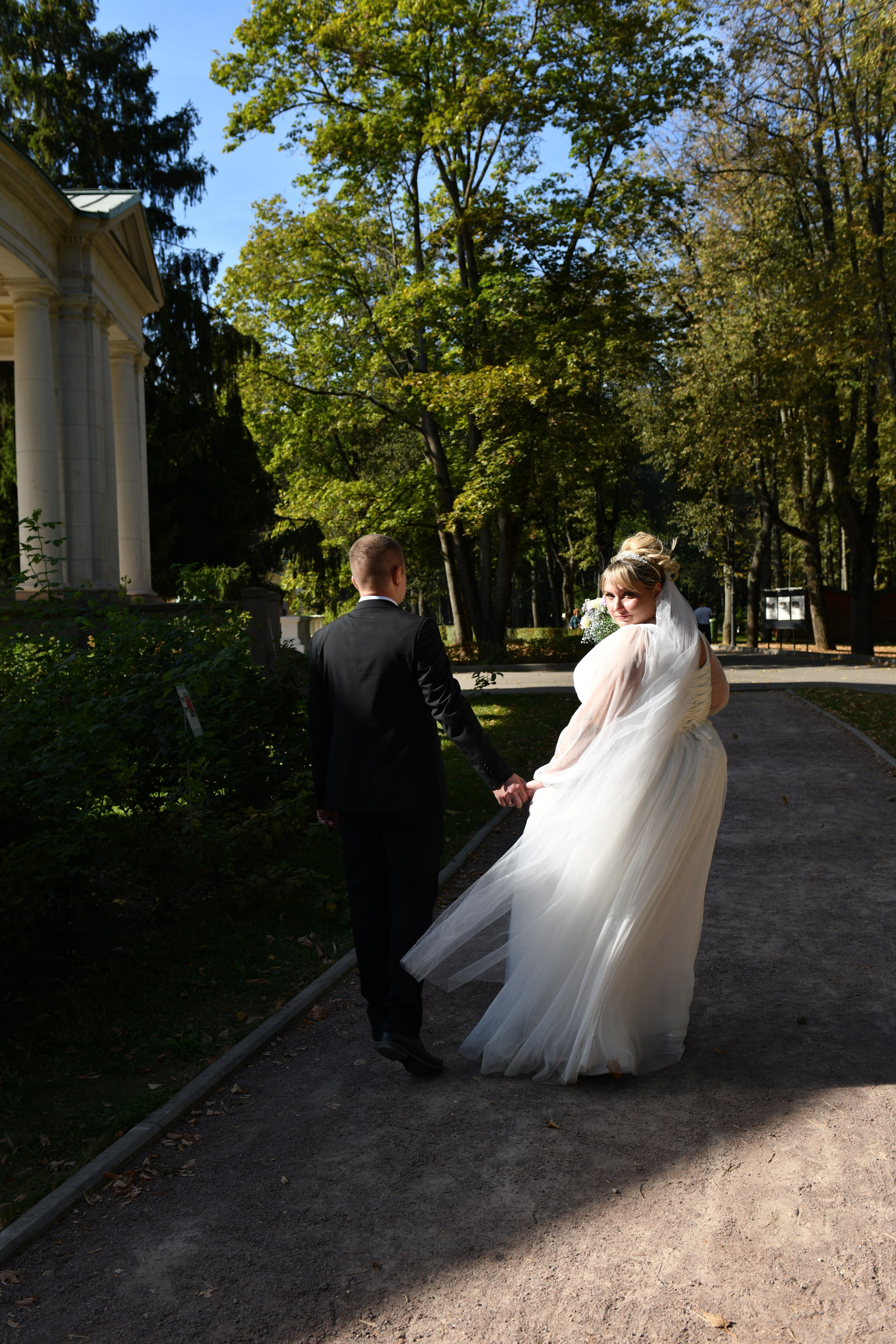 Анастасия и Максим. Регистрация и прогулка в усадьбе Архангельское. Свадебный и портретный фотограф в Москве Галина Борисова