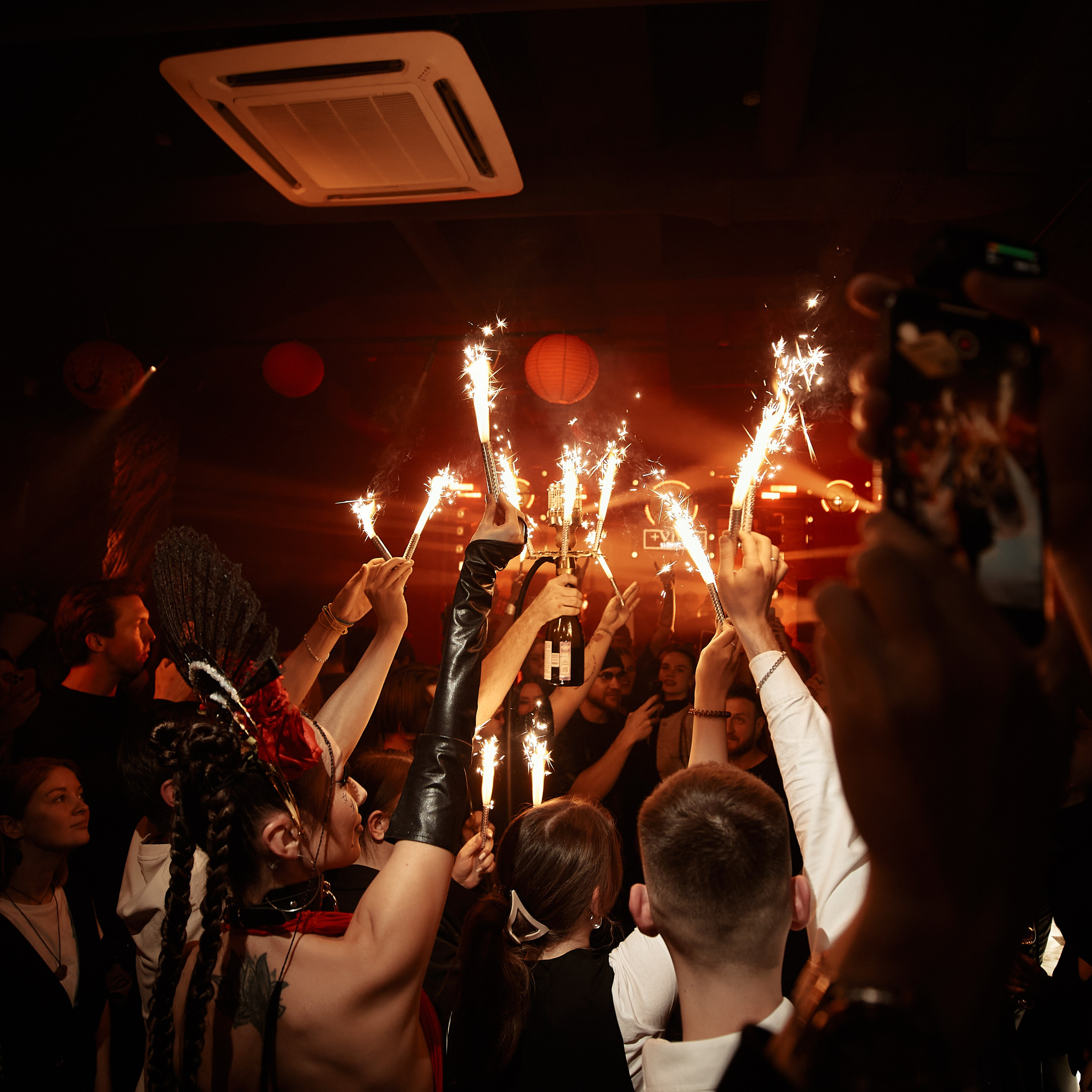 PLUS VIBE Party. Репортажный фотограф в Москве Дмитрий Масленников